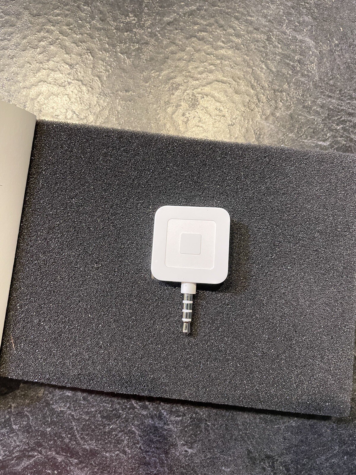 Square A-PKG-0206-01 Credit Debit Card Reader – White for Apple iPhone and…