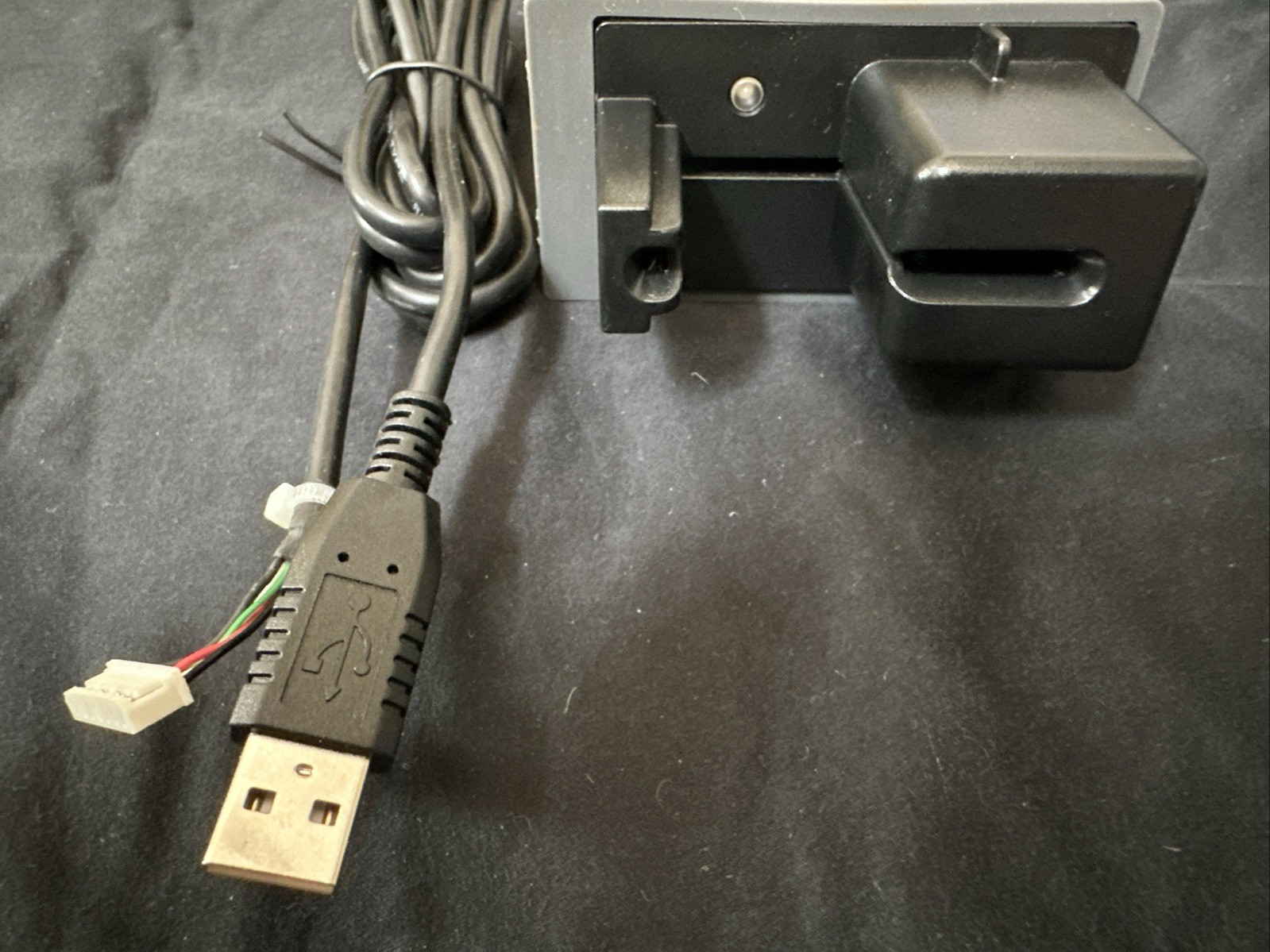 ID Tech Credit Card Reader Dual Headed Magnetic Stripe SPTS-275-33-1NN0N-105-S1