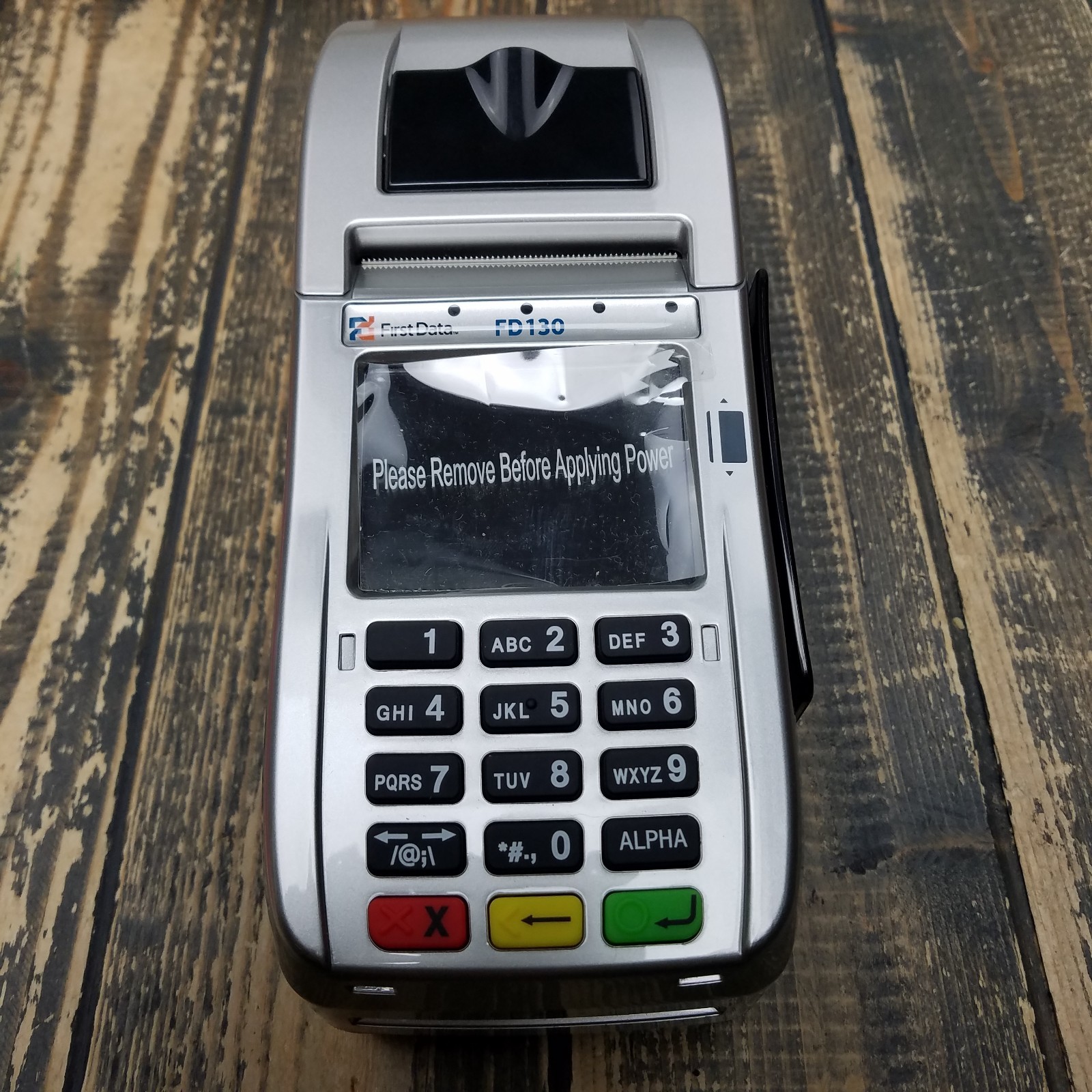 First Data FD130 Credit Card Terminal in BOX with Adapter and Paper + BOX