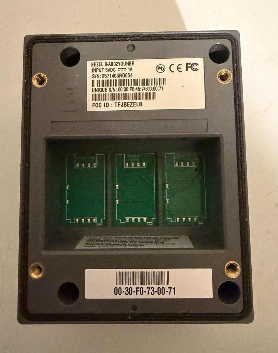 New UIC BEZEL8 Credit Card Reader BEZEL 8-AB 02YGUNBR