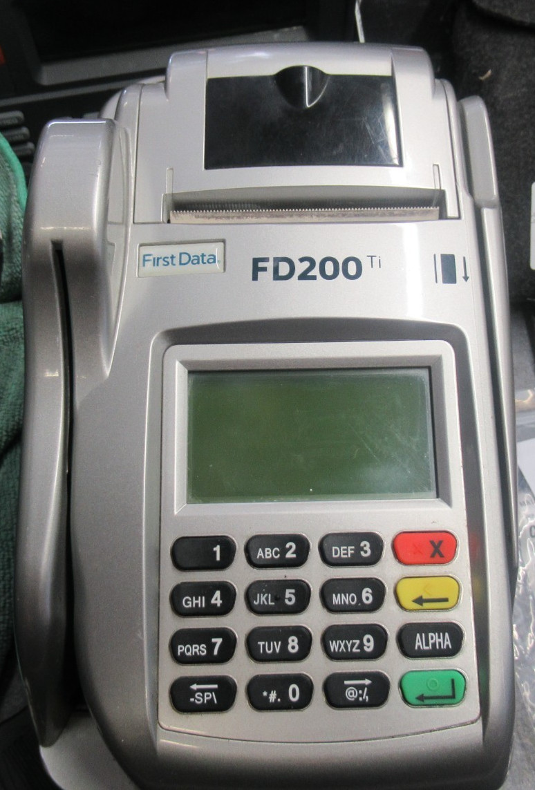 FirstData Silver Wireless Portable Terminal Credit Card Machine No Power Adapter
