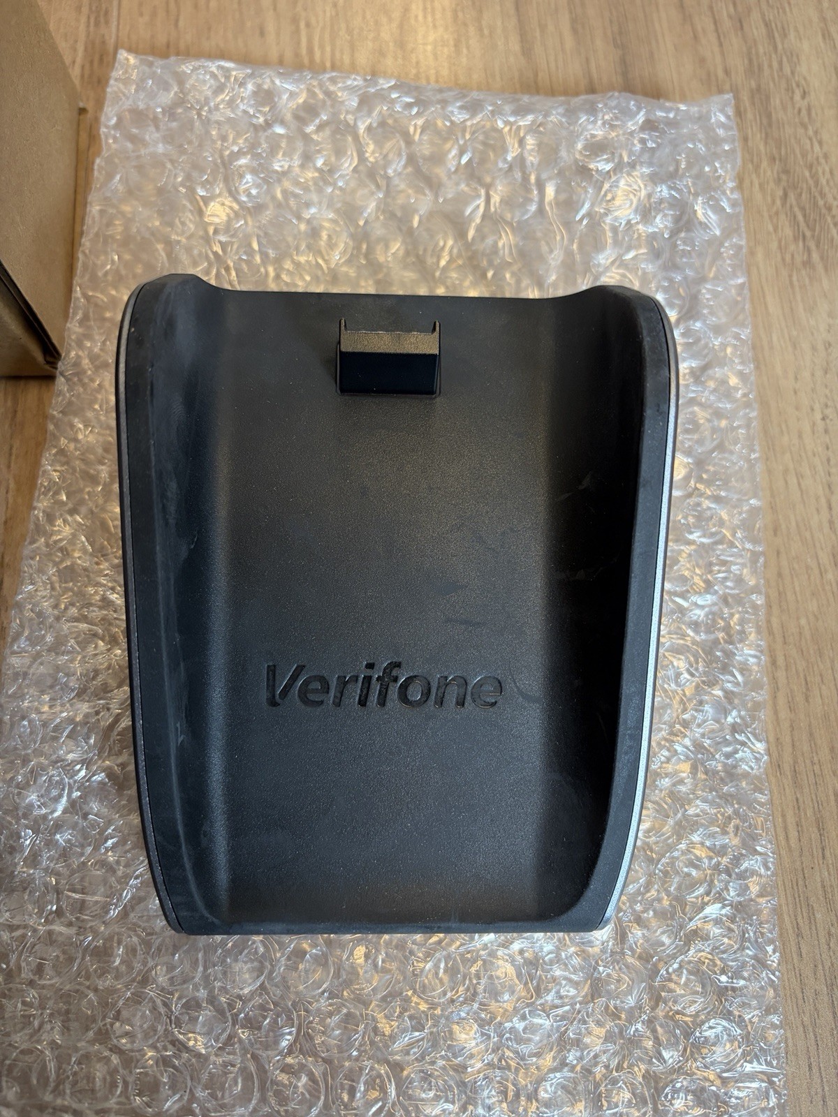 VERIFONE V400M B-CHARGING BASE DOCK CHARGE-ONLY FOR PORTABLE PAYMENT TERMINAL