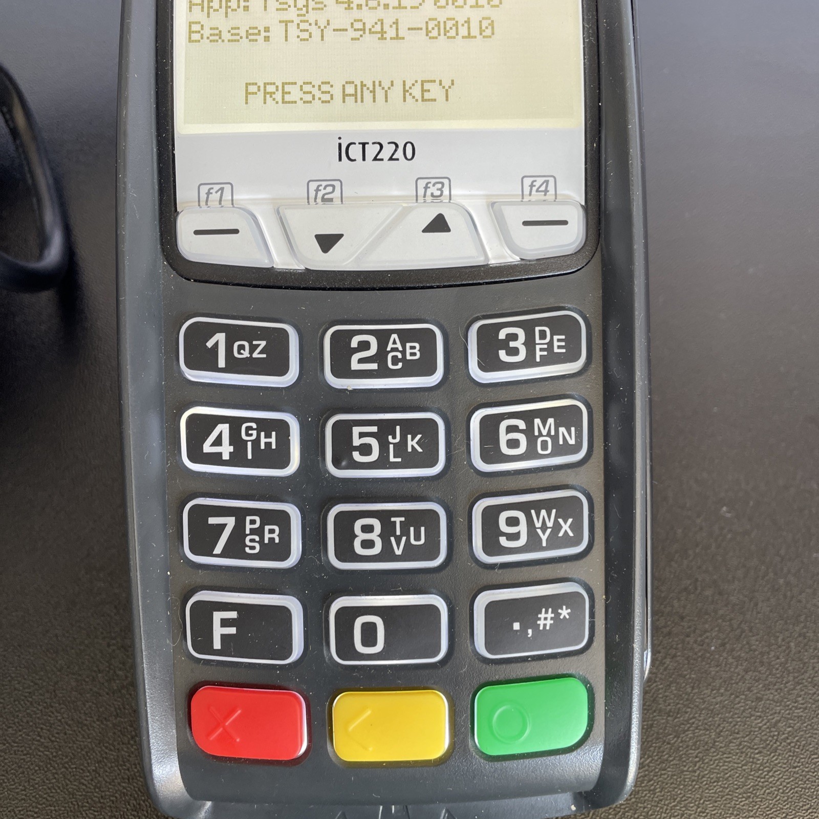 Ingenico iCT220 Credit Card Terminal w/ electronic plug and phone adapter