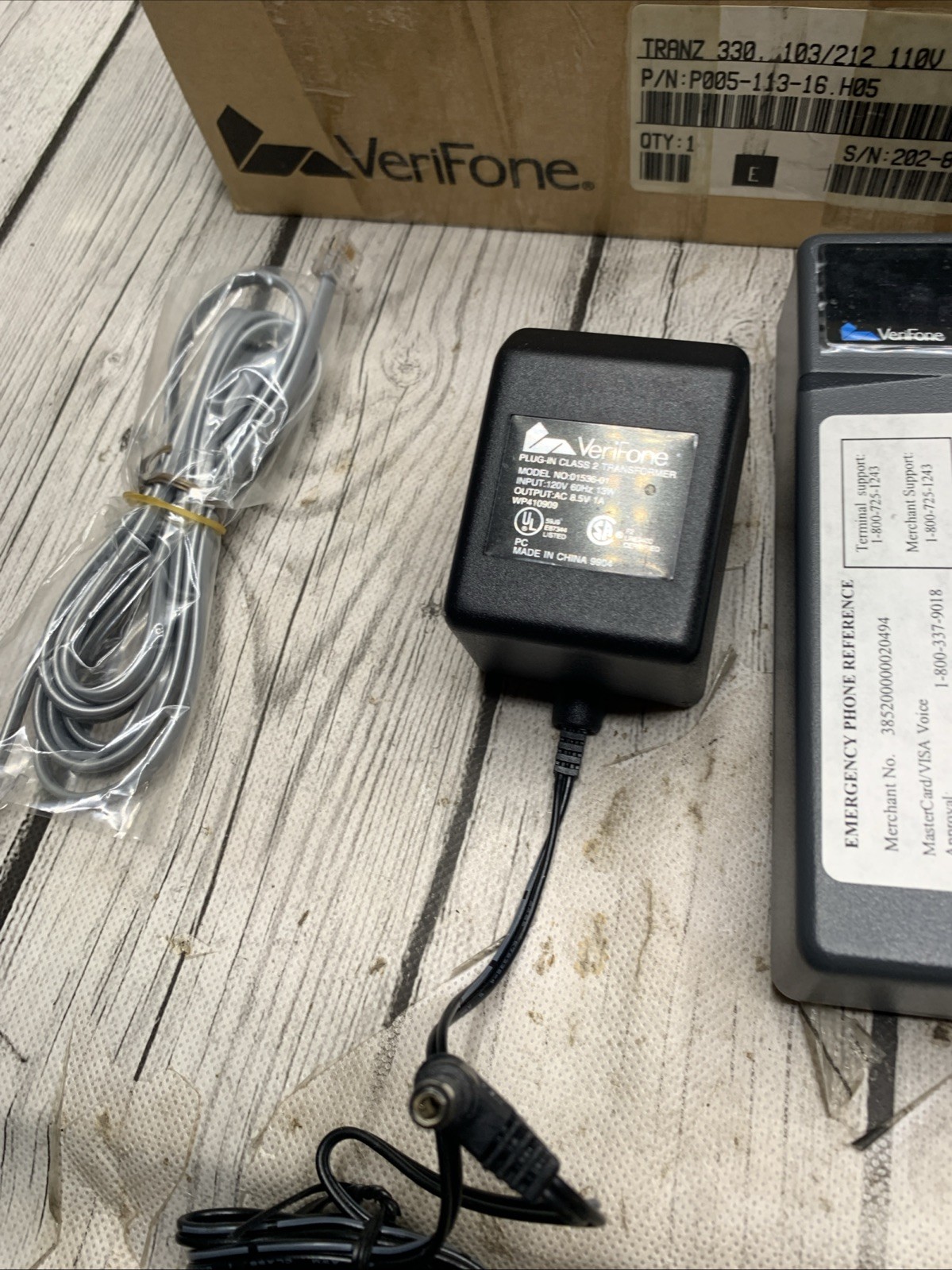 Verifone Tranz 330 Credit Card Reader Terminal with AC Adapter Power Turns On