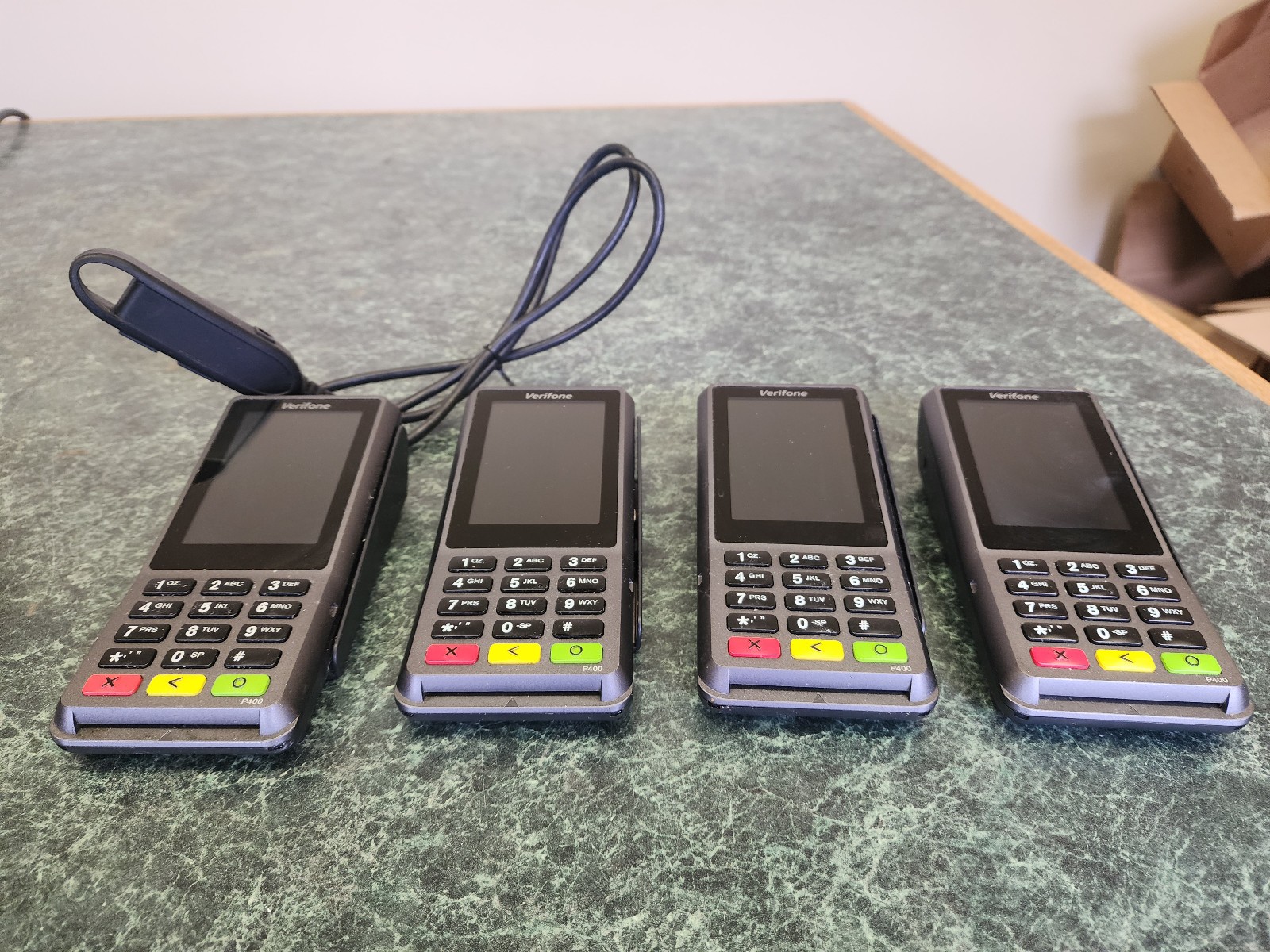 LOT OF 4 POS System Verifone P400 Plus Credit Card Reader