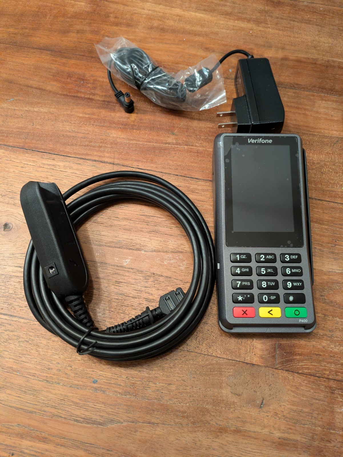 VeriFone P400 512MB M435-003-04-NAA-5 Payment Terminal w/ Extras