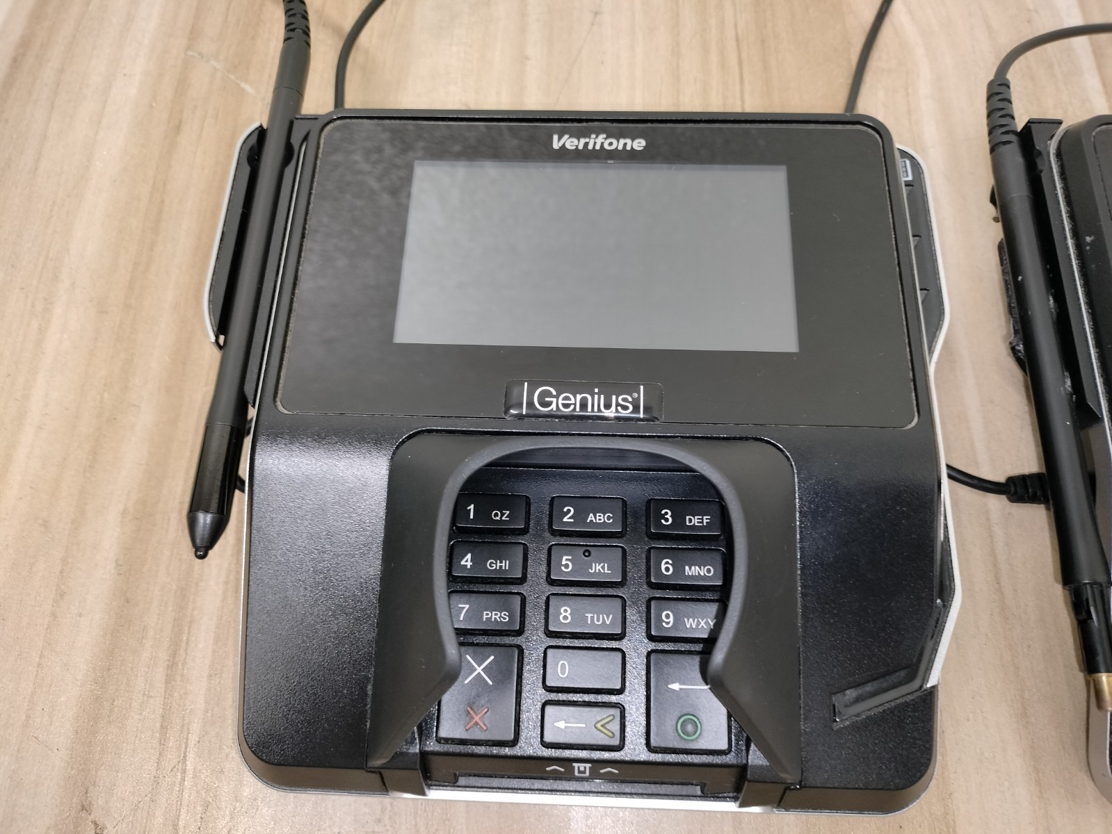 LOT OF 2 – Verifone MX915 MX 915 1x M132-409-01-R 1x M177 POS CC Terminal Pinpad