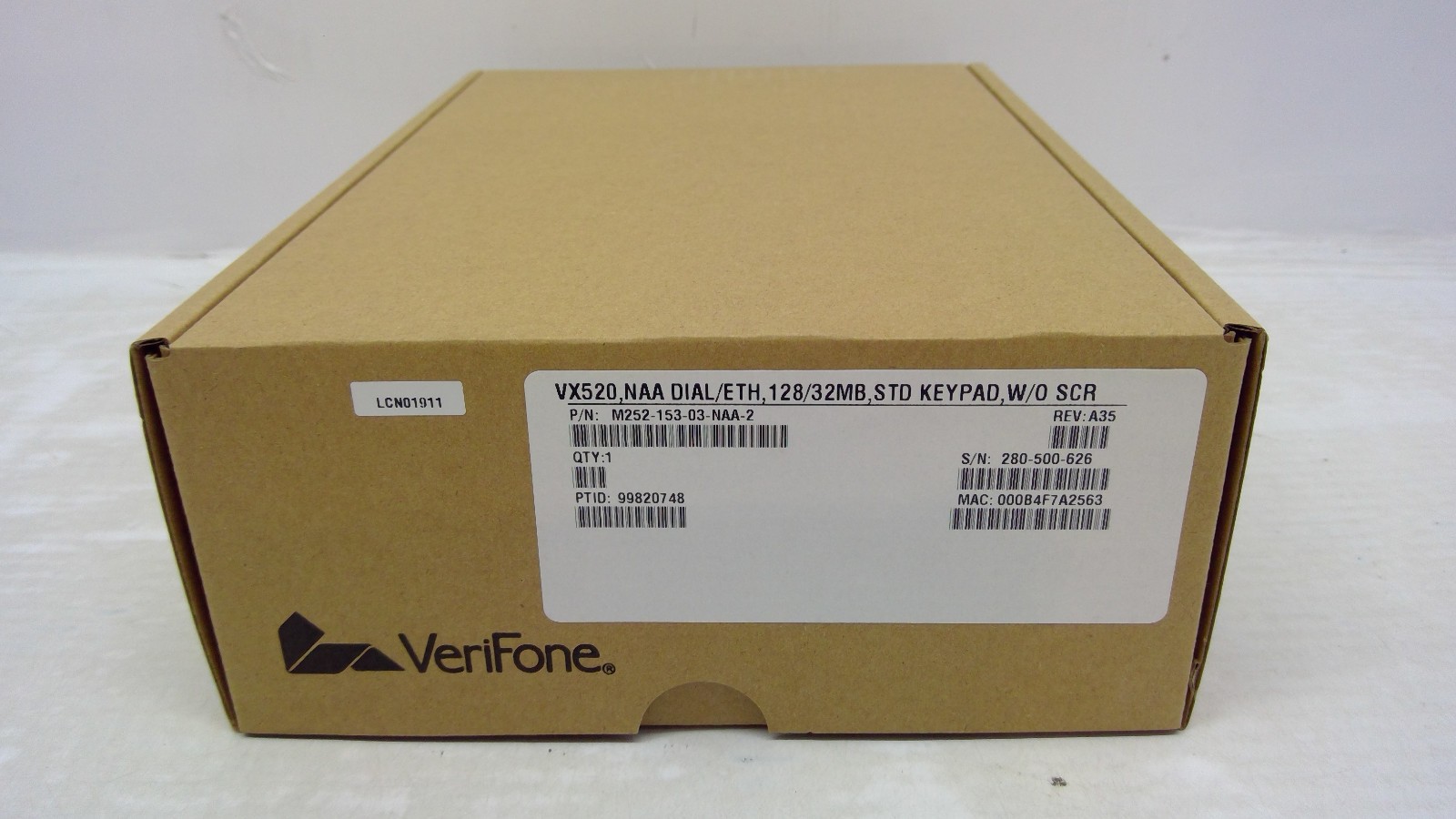 Verifone VX520 Credit Card Terminal Machine M252-153-03-NAA-2