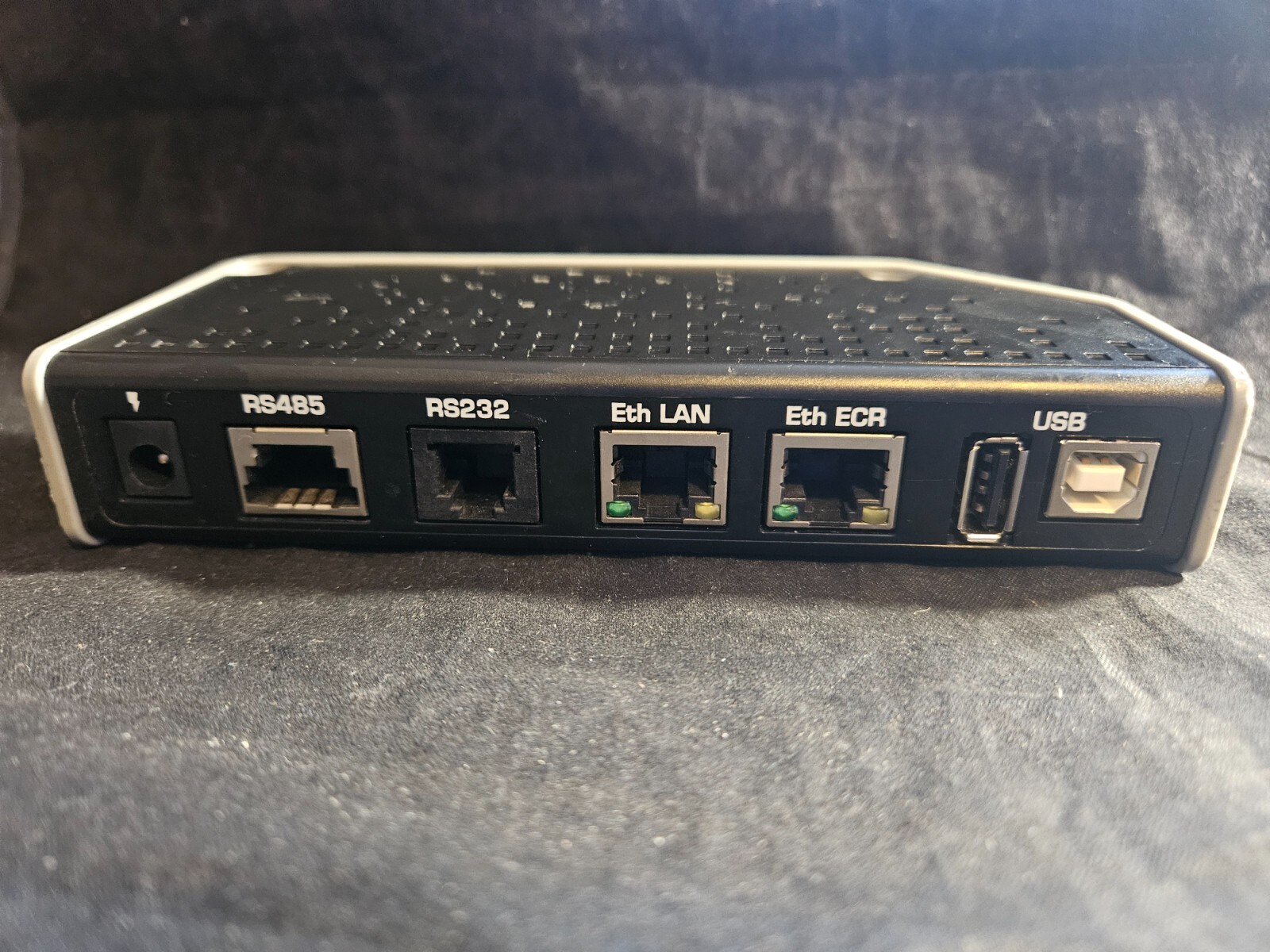 Ingenico Com Box 296149398AB w/HDMI to Display Port ** No AC Adapter **- (16702)