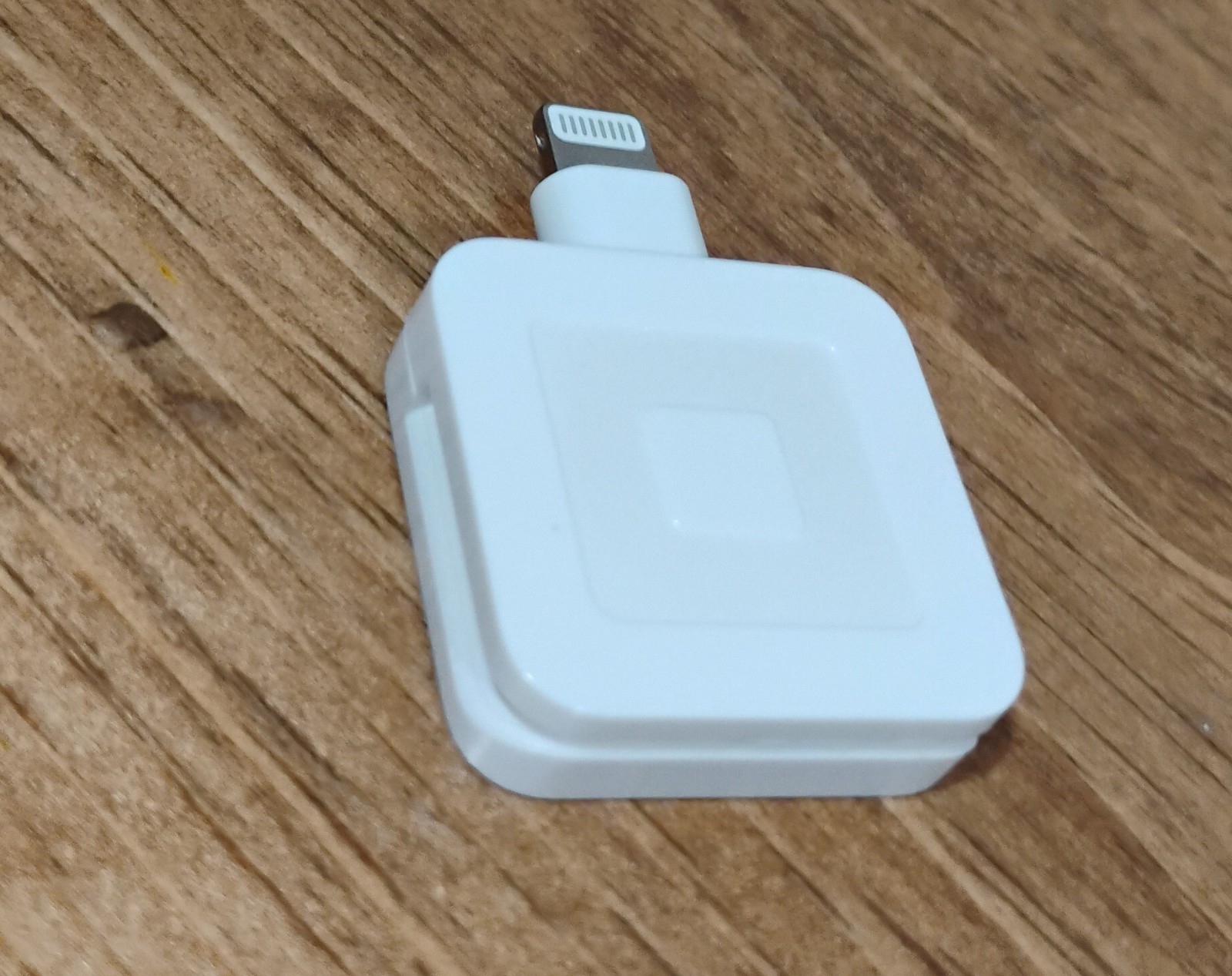 Square A-SKU-0523 Card Reader for iPhone – Lightning Connector