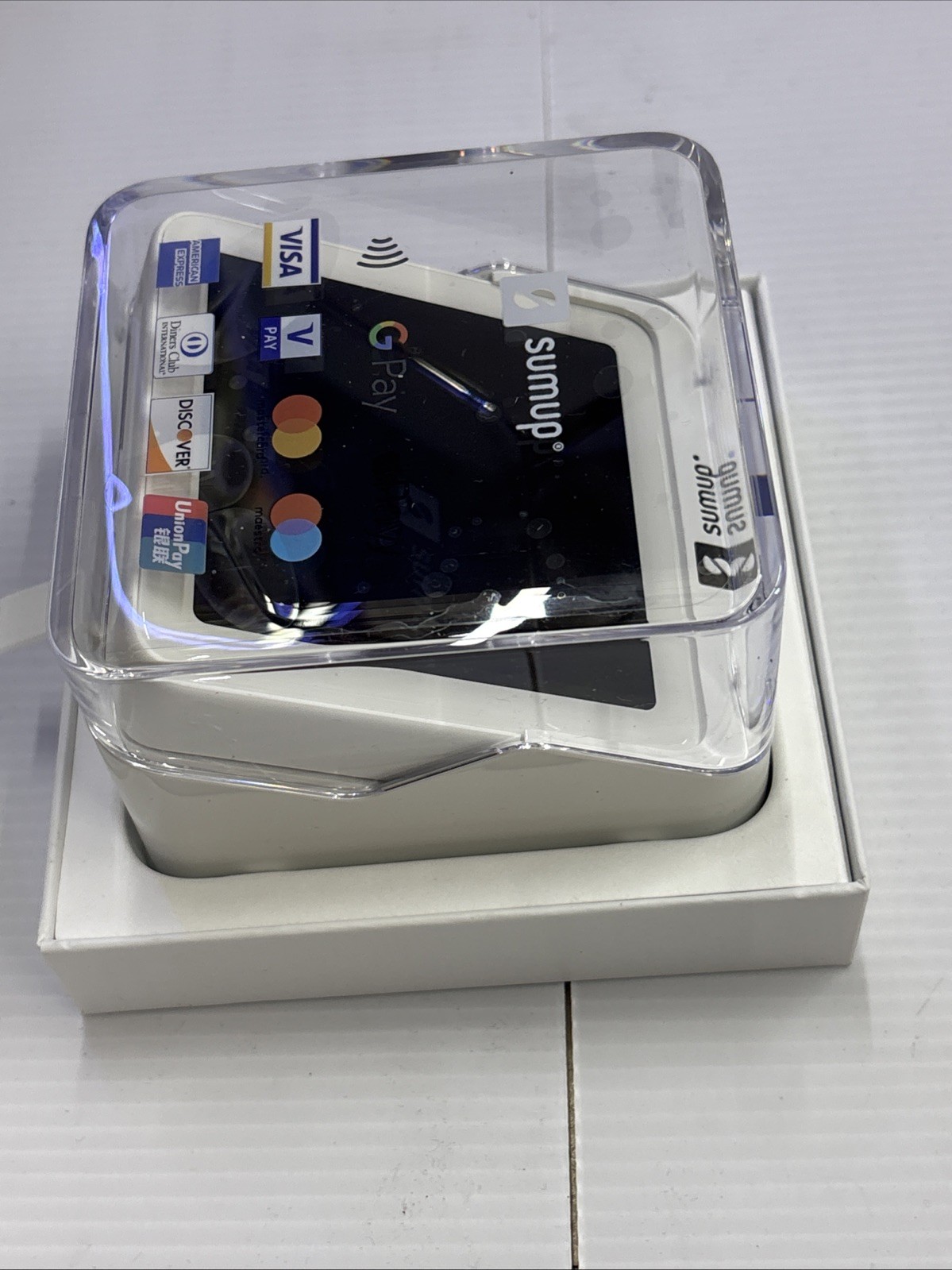 Brand New SumUp Solo Wi-Fi Smart Card Terminal White (815610001)