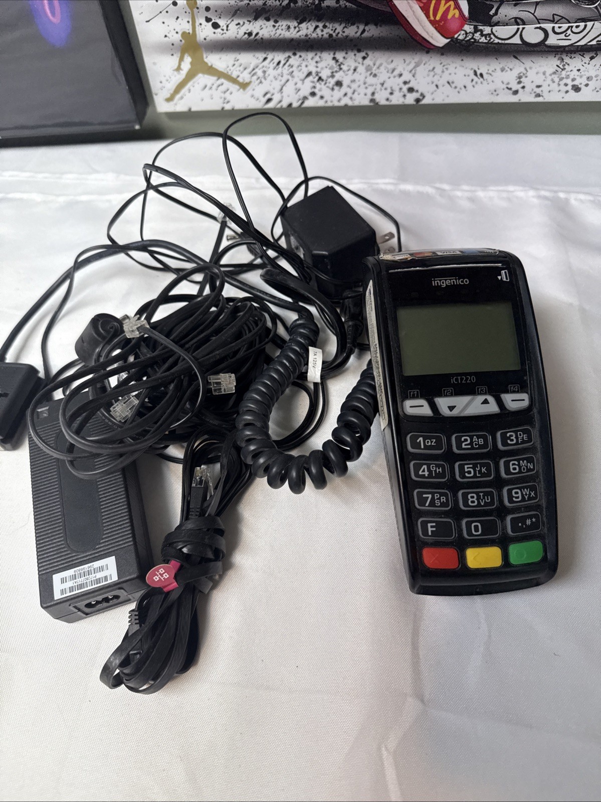 Ingenico ICT220 Credit Card Terminal w/ EMV Chip Reader & RS232 US Power Adapter
