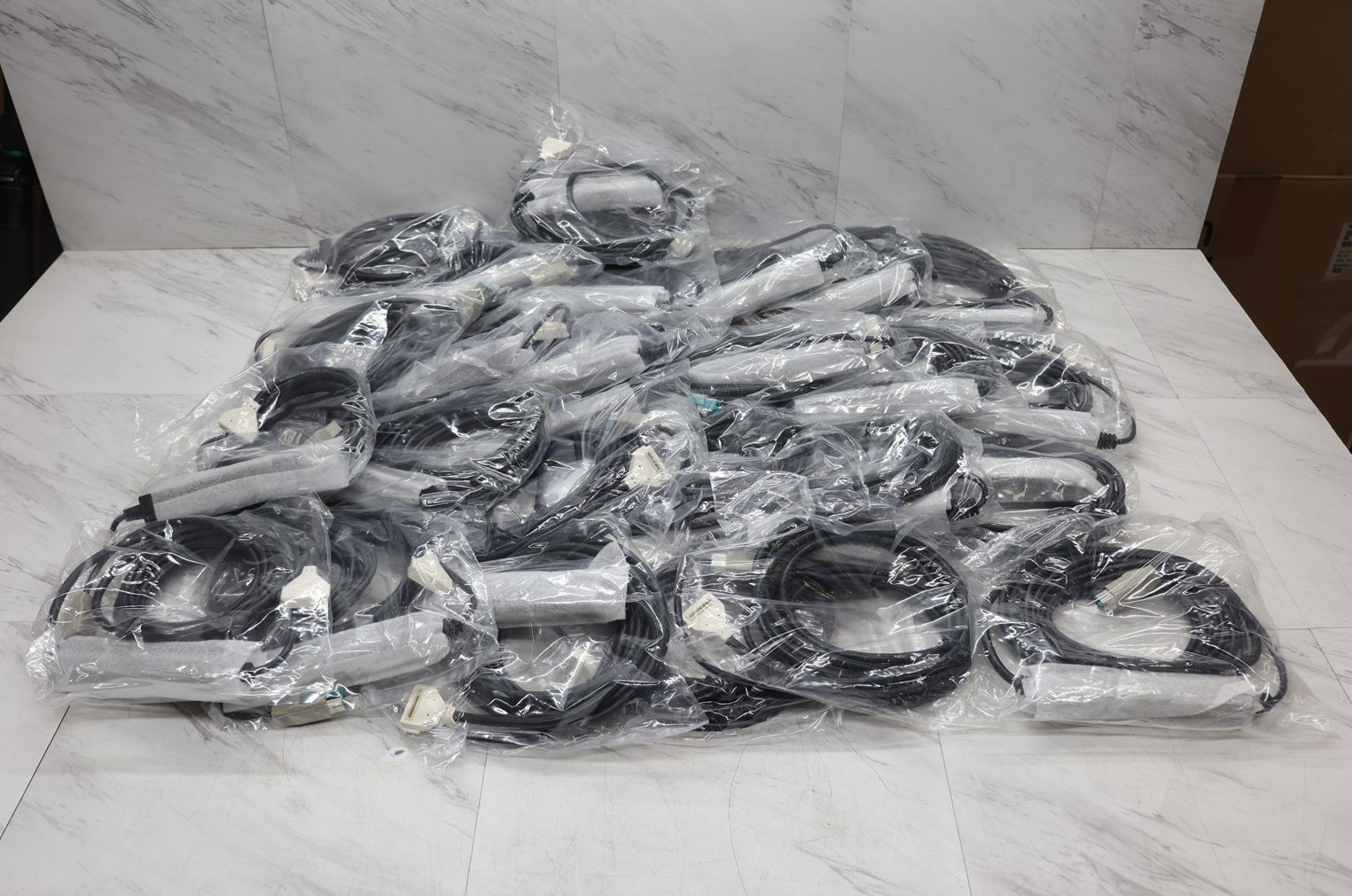 26 LOT – Verifone MX830 MX860 MX880 MX915 MX925 Cable Adapter 26838-02-R
