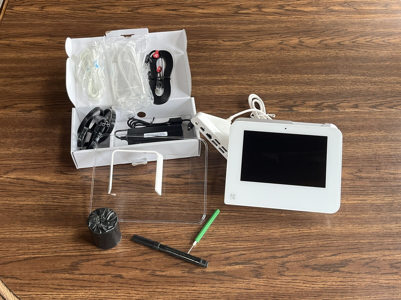 Clover Mini Wifi C300 Card Reader POS Point of Sale System w/Cover & Cash Drawer