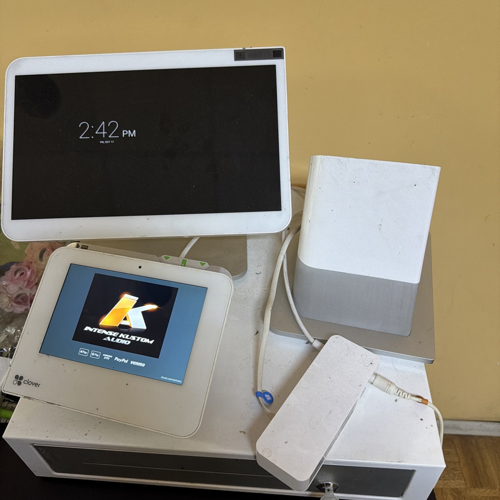 Clover Station C500 POS Point of Sale System w/hub + AC Adapter + p550 printer