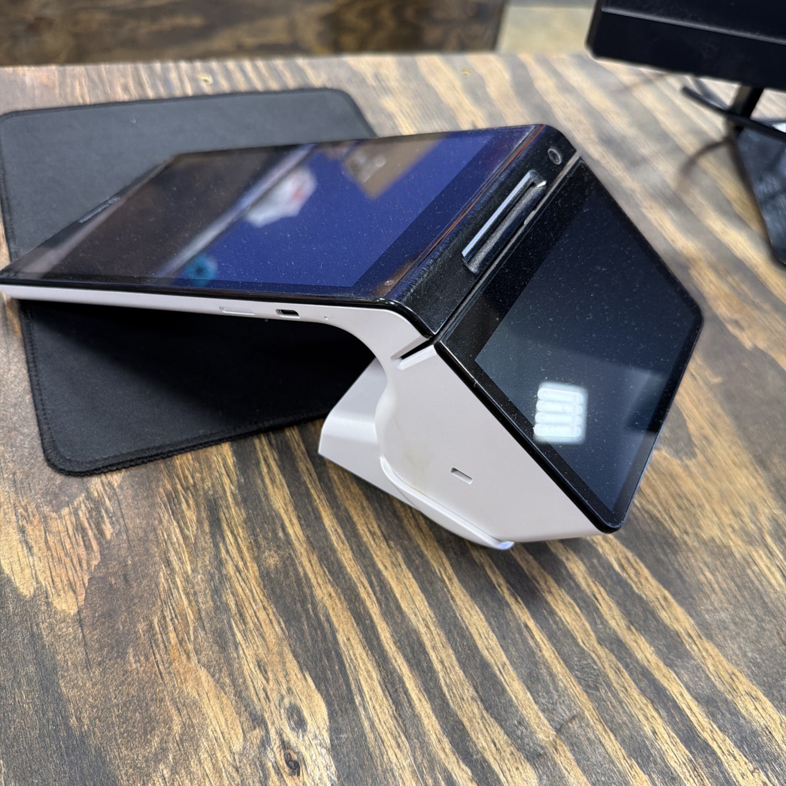 Smart Terminal Poynt V3.0 Wired Credit Card Terminal