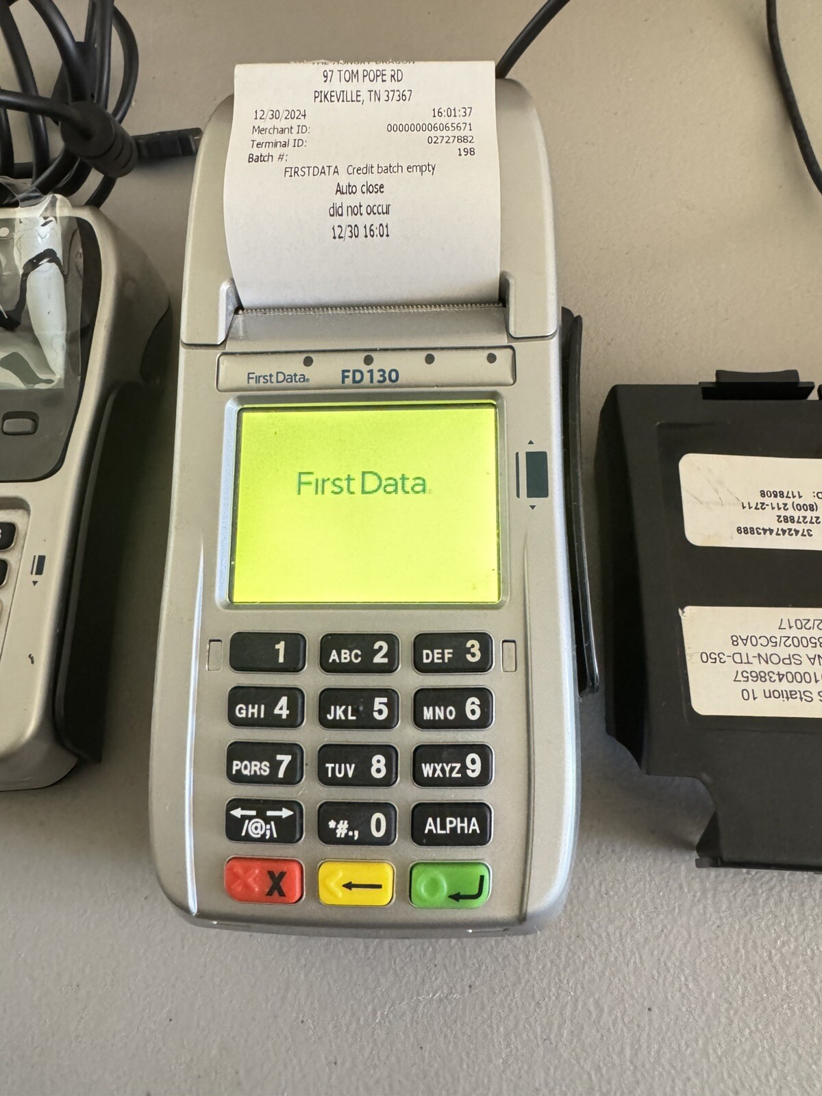 First Data FD130 Credit Card Terminal Reader W/ First Data FD-35 Pin Pad