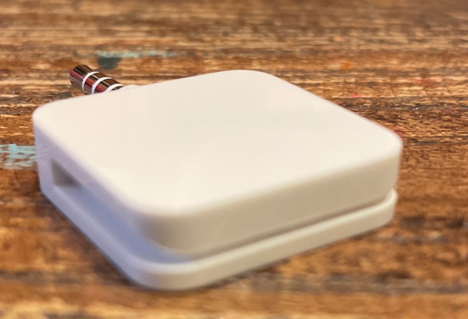 Square – Magstripe Reader with 3.5mm Headphone Connector – White