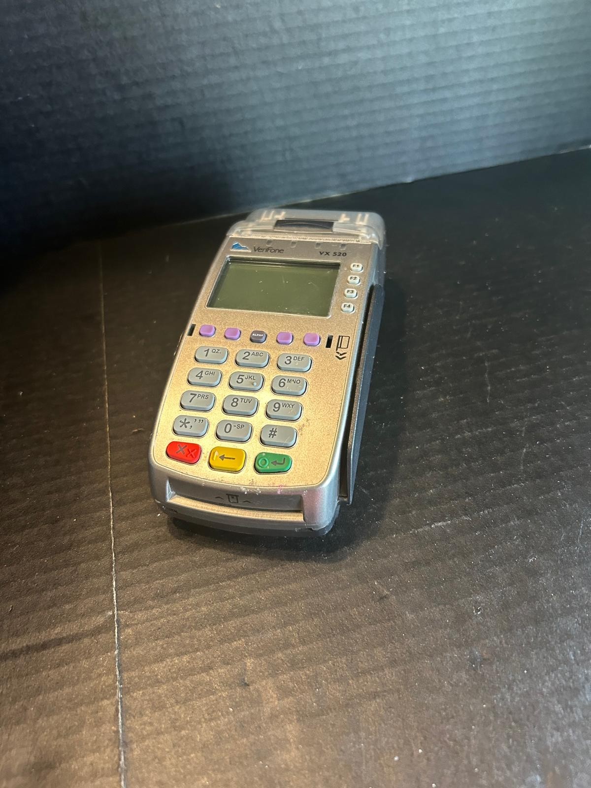 VERIFONE VX520 CREDIT / DEBIT CARD POS TERMINAL WITH POWER CORD