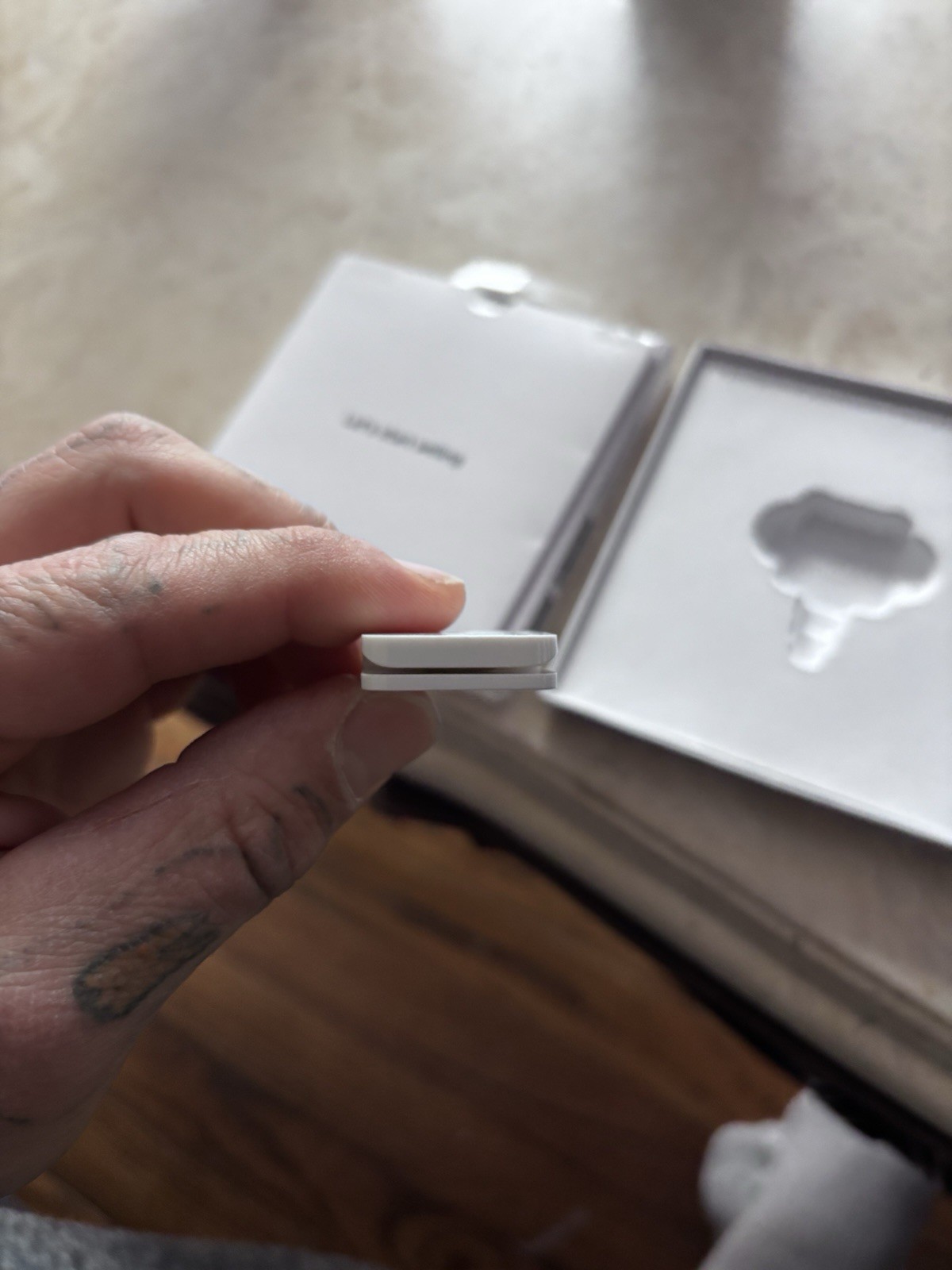 Square A-PKG-0206-01 Credit Debit Card Reader, White for Apple iPhone/Android