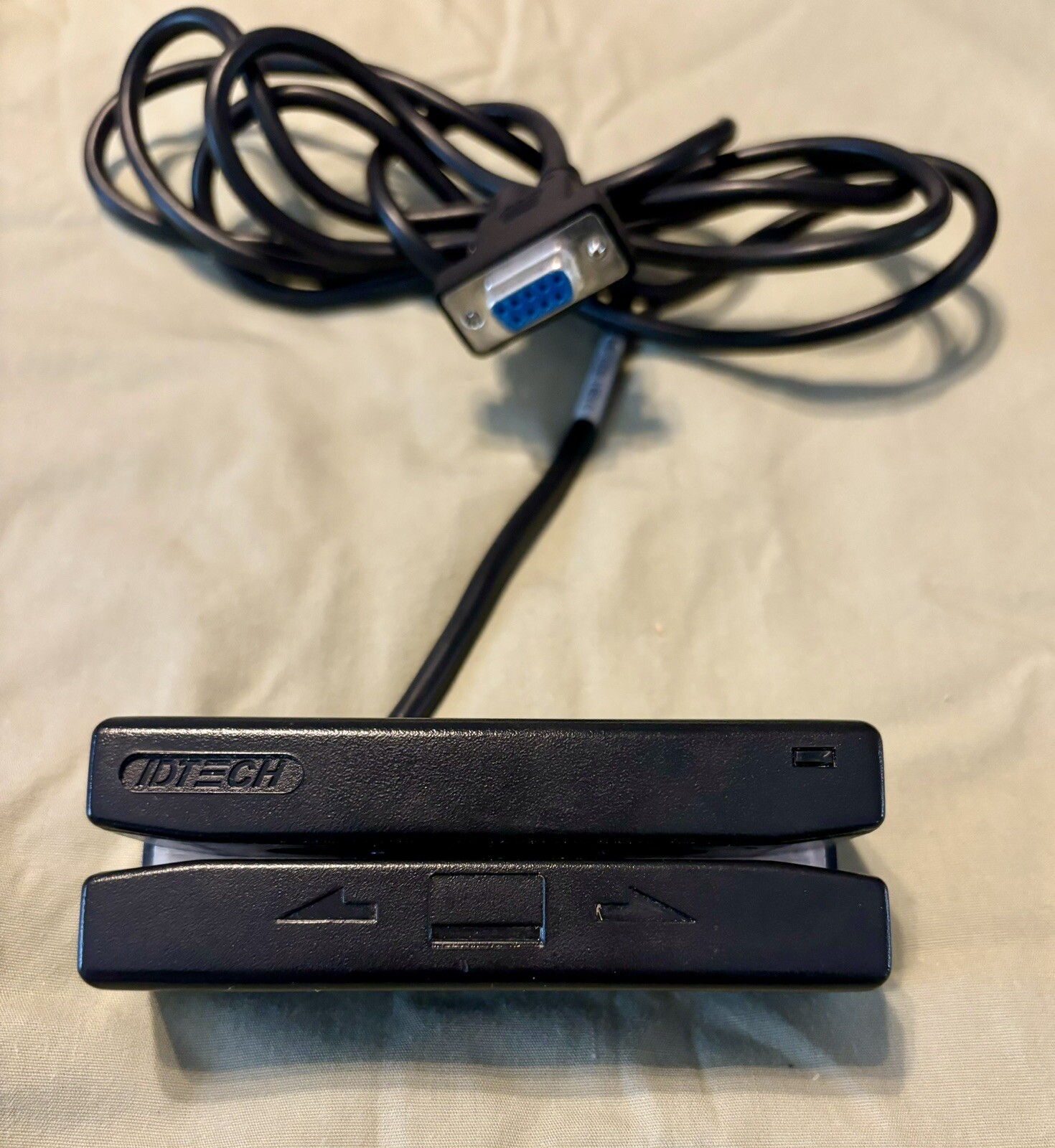 ID Tech IDRE-332133BEX-RI Magnetic Strip Reader – Black