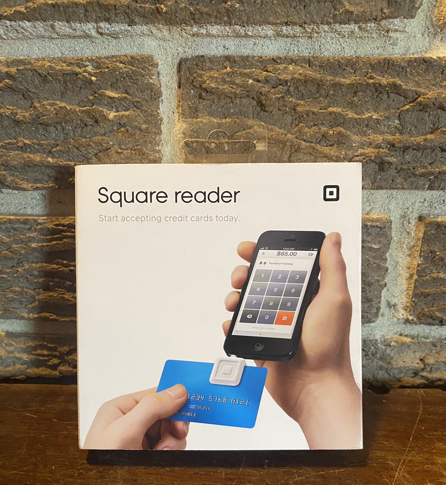 Square A-PKG-0206-01 Credit Debit Card Reader – White for Apple iPhone Android