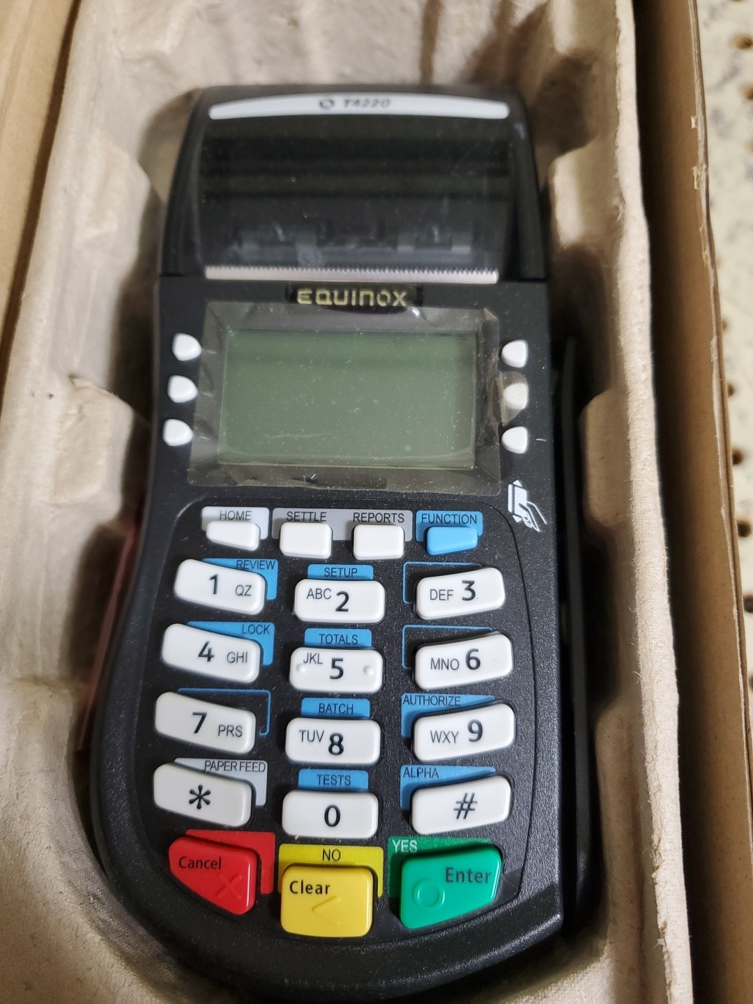 Equinox T4220 Merchant Credit Card Payment Terminal 010332-511E ZZA