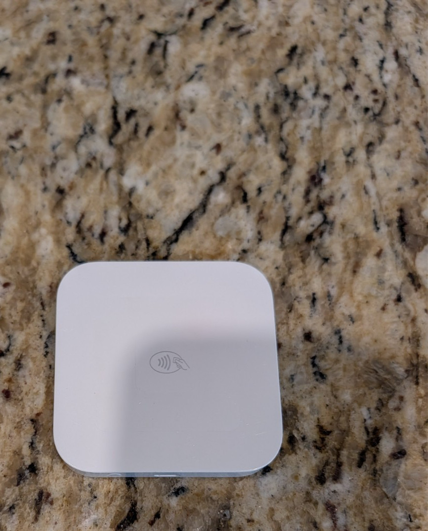 Square Contactless & Chip Reader Model SPC1-01 Bluetooth Credit Card Reader