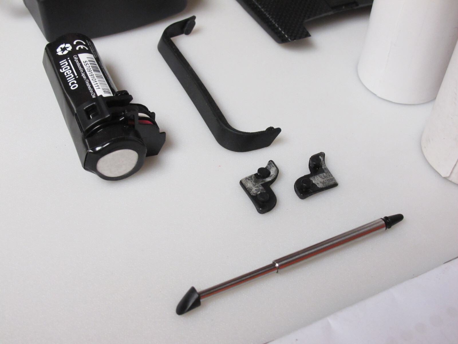 Ingenico Move 5000 complete accessory bundle: cover charger battery stylus +more
