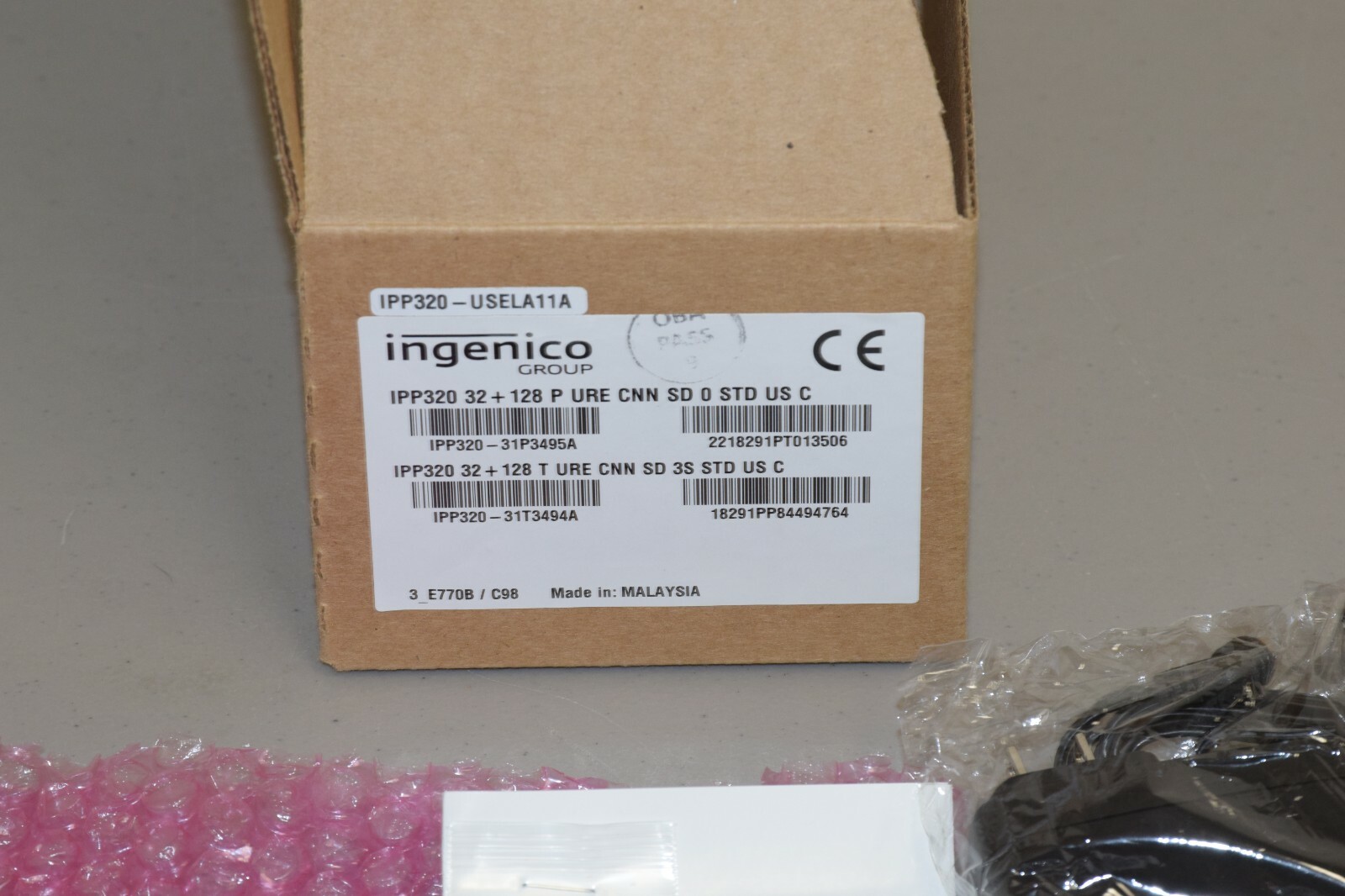 New Open Box Ingenico Group iPP320 Card Reader w/ Power Supply USB Cable
