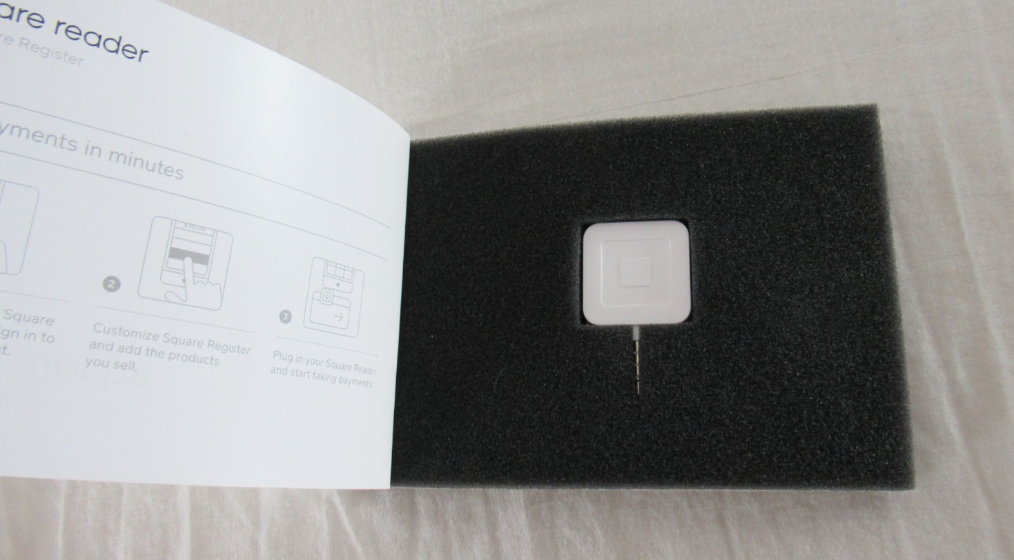 Square Reader POS Credit Card Swipe Mobile Magstripe 3.5 AUX Headphone Jack 2013