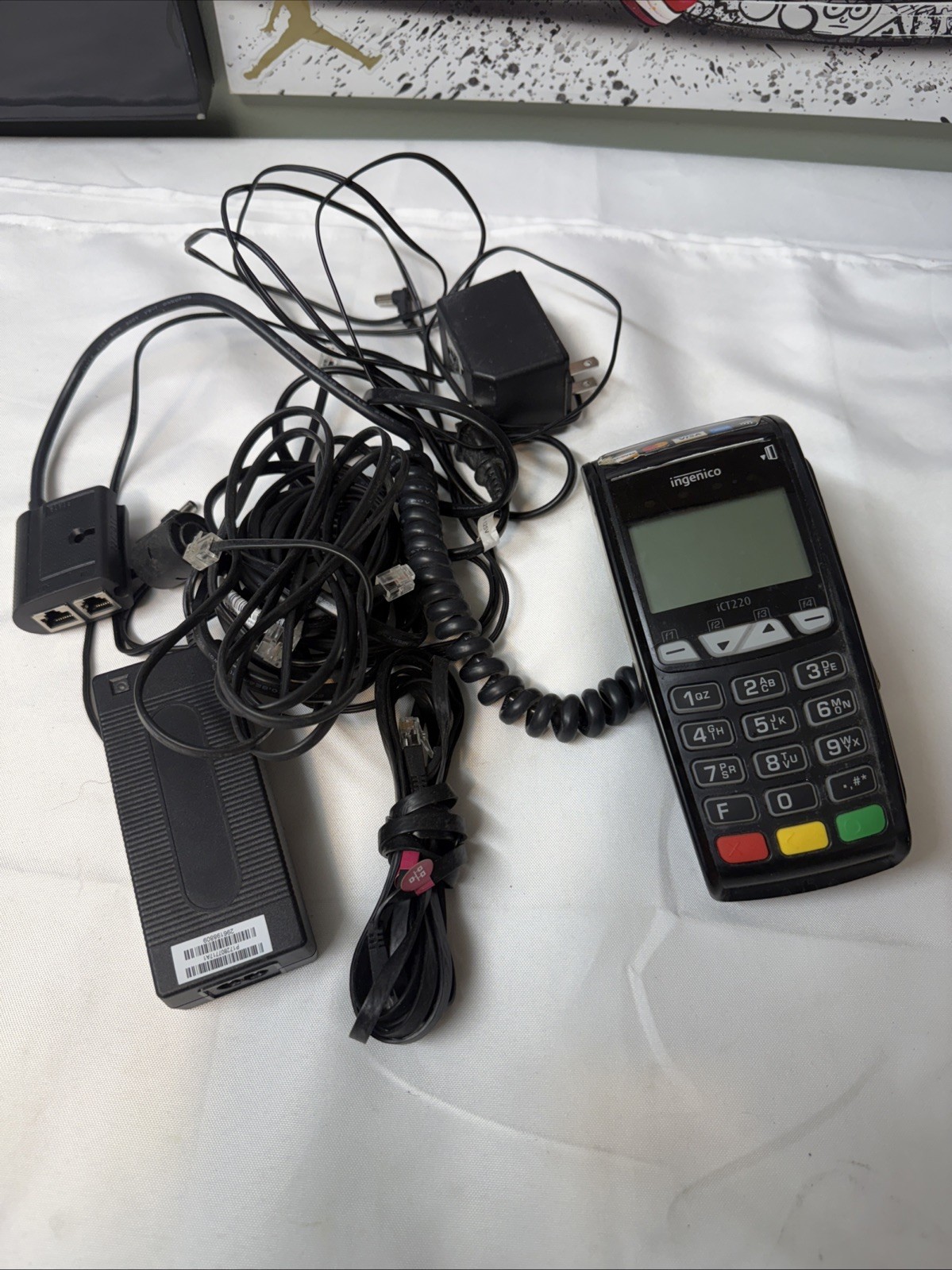 Ingenico ICT220 Credit Card Terminal w/ EMV Chip Reader & RS232 US Power Adapter
