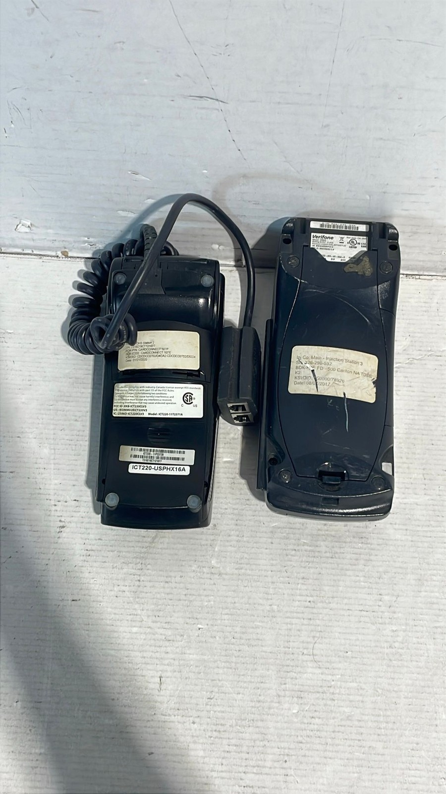 Ingenico iCT220 & VeriFone VX520 Credit Card Payment Terminals Lot Of 2