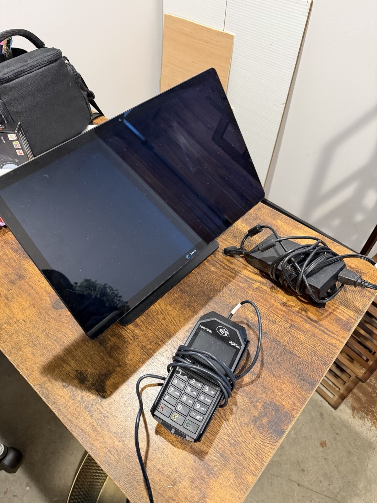 Talech POS system with Dual touchscreens and ingenico lane/3000 EMV card reader