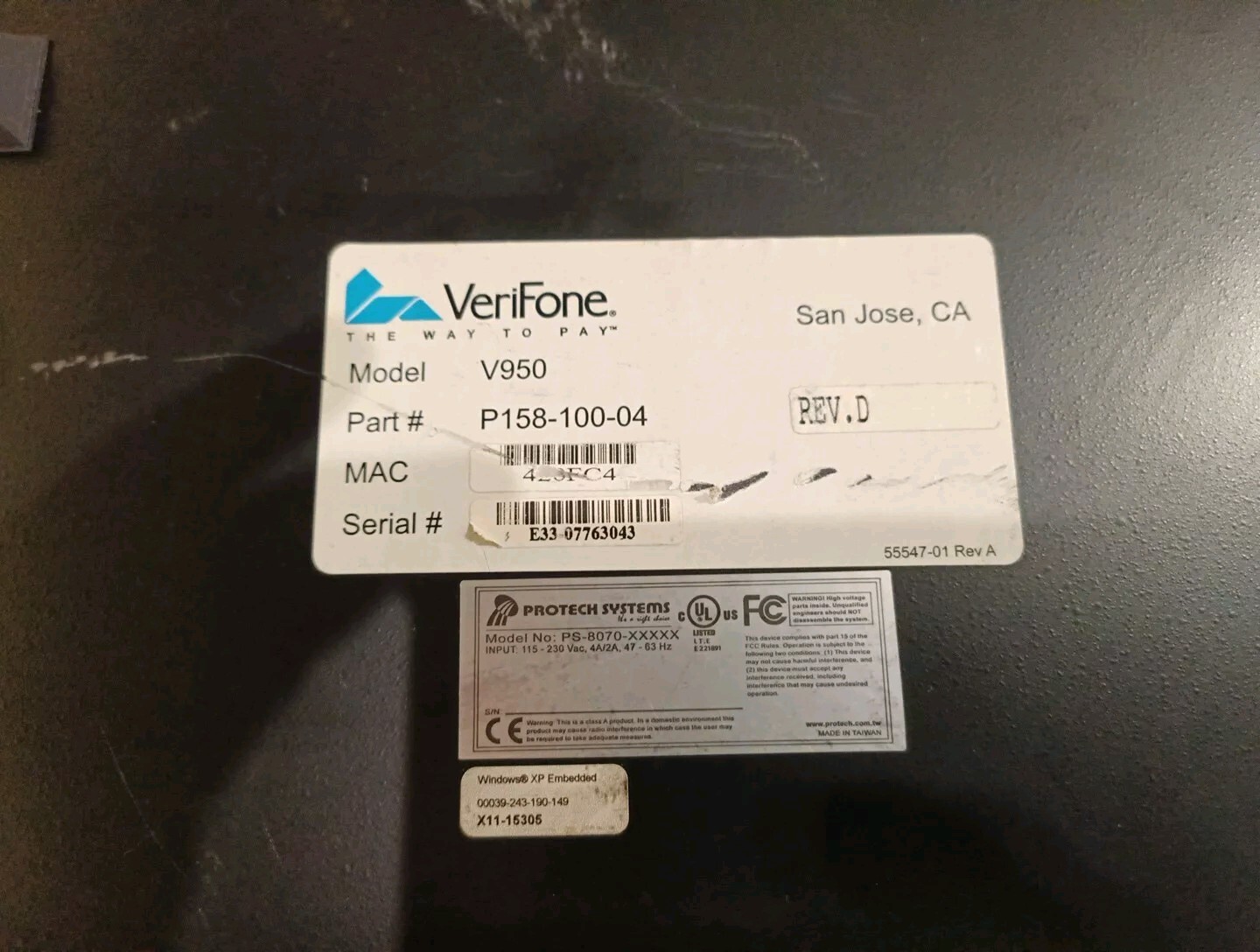 v950 VeriFone Ruby Sapphire P158-100-04 Rev D with DVD, used with warranty