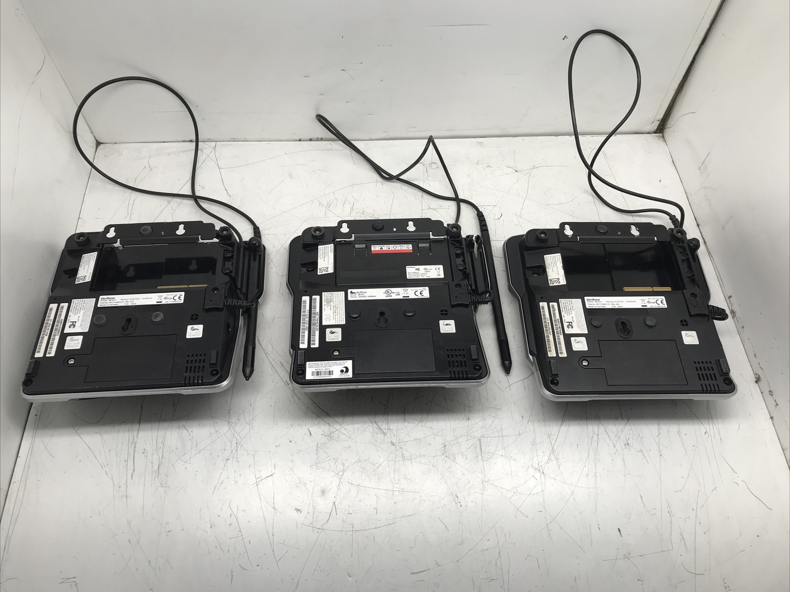 Lot of 3 UNTESTED Verifone MX915 credit card terminals w/ one MX900-02 module