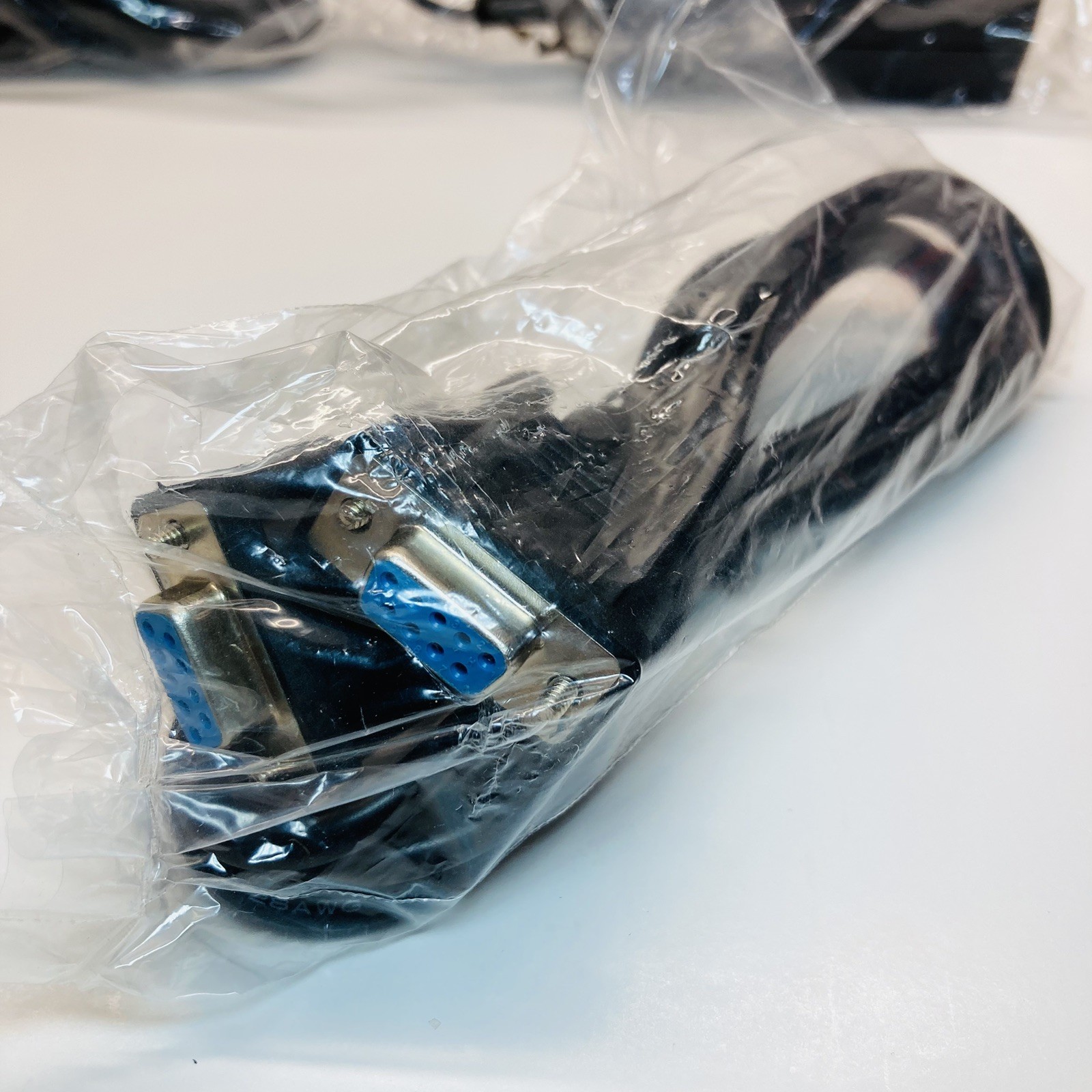 Serial Mux For 4 Sets POS Devices Model KM-100 STL Solutions S/N KM10011l00091
