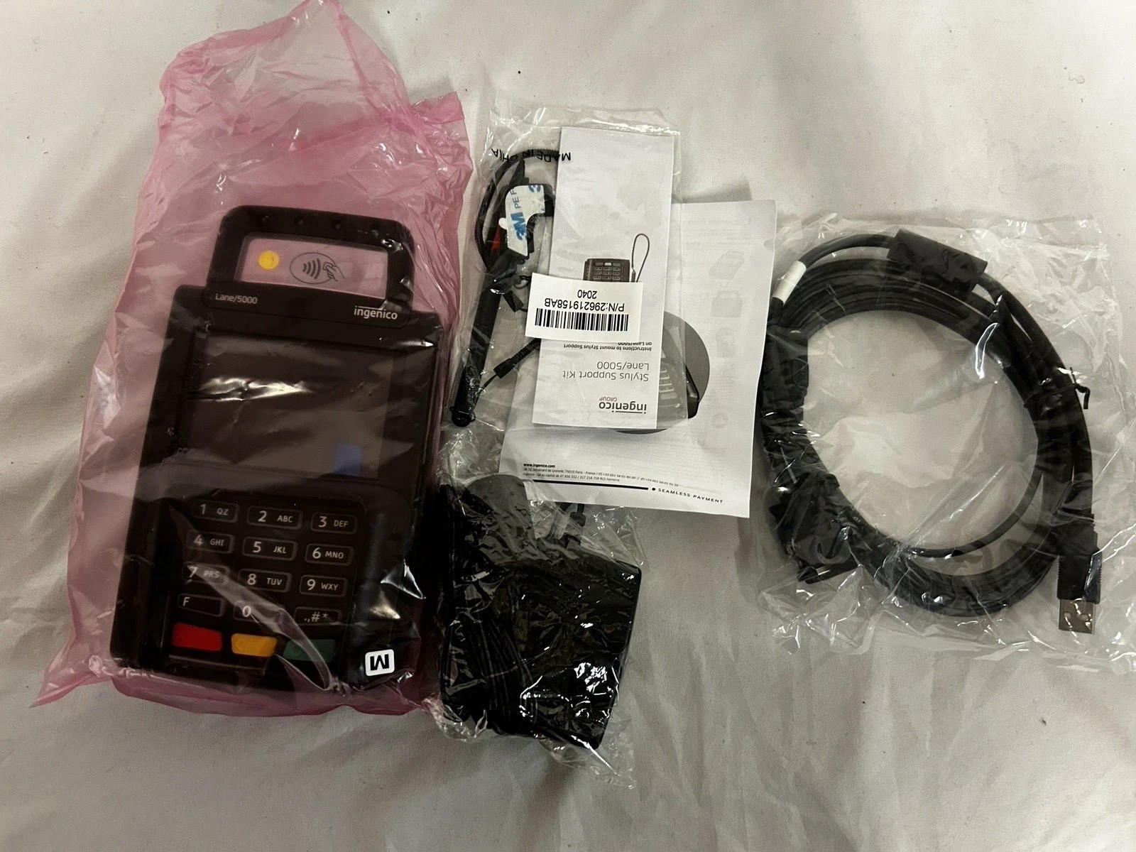 Ingenico LANE5000-USPHX16A- PRB303115741 Electronic Credit Card Payment Terminal
