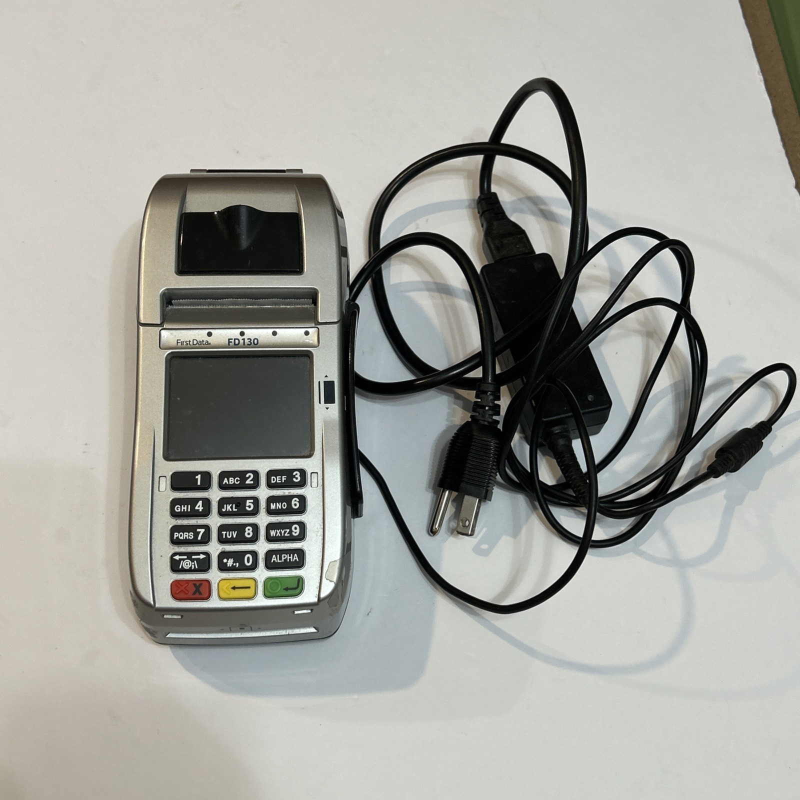 First Data FD130 Credit Card Terminal Machine With Power Cord – Works