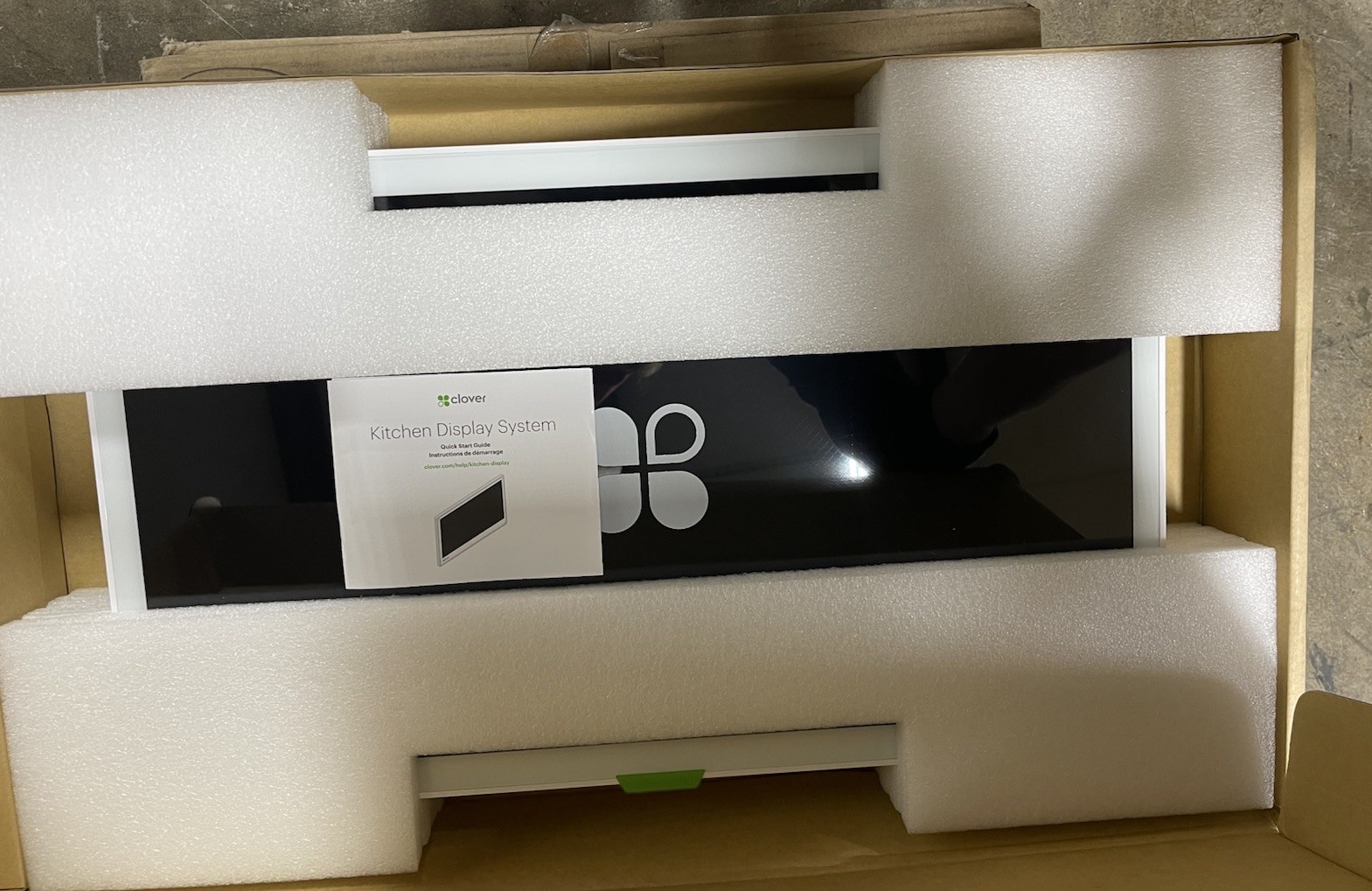 NEW! Clover XL 24” kitchen display system + Clover Cash Drawer.