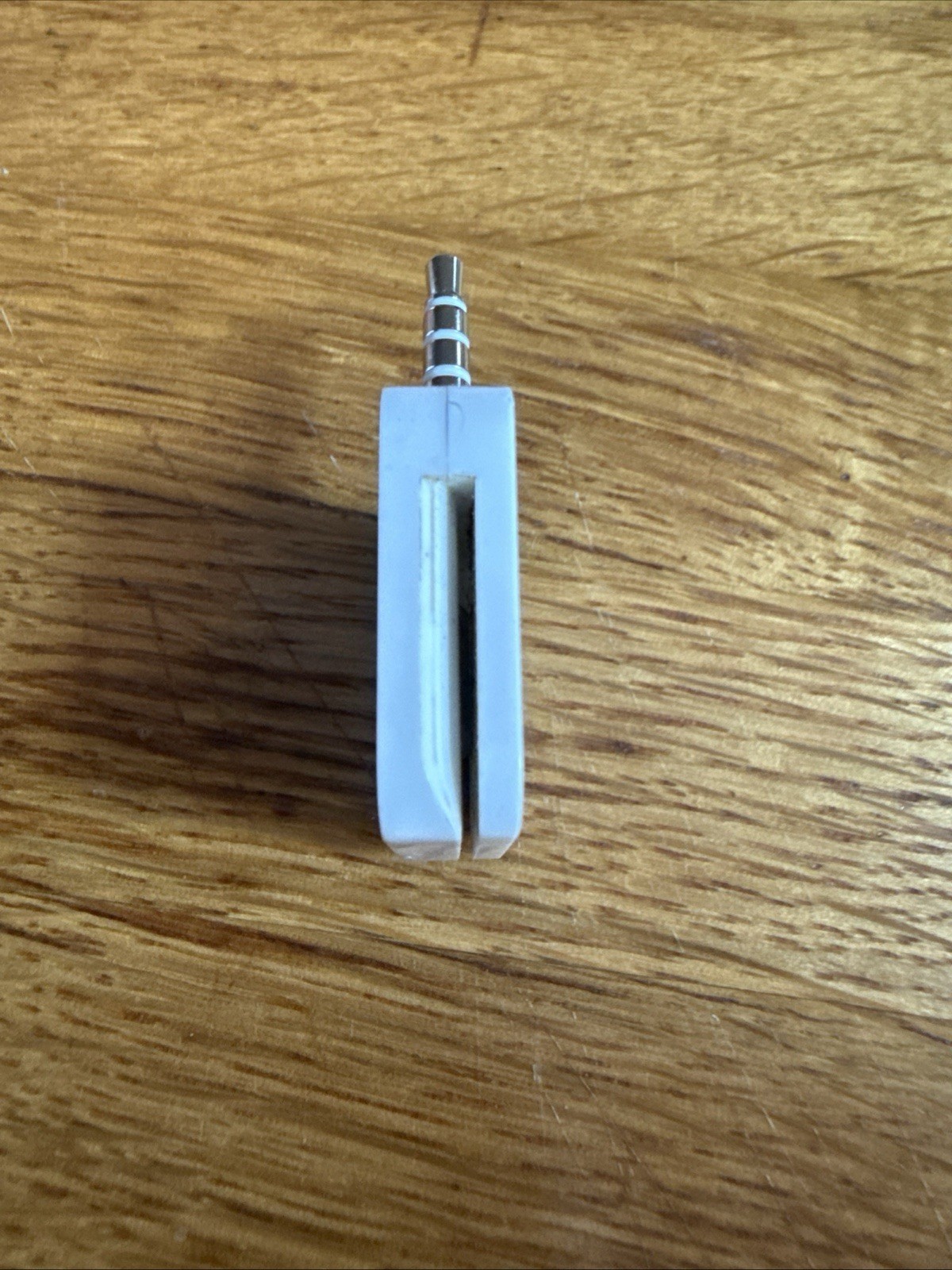 Square – Magstripe Reader with 3.5mm Headphone Connector – White – Pre Owned