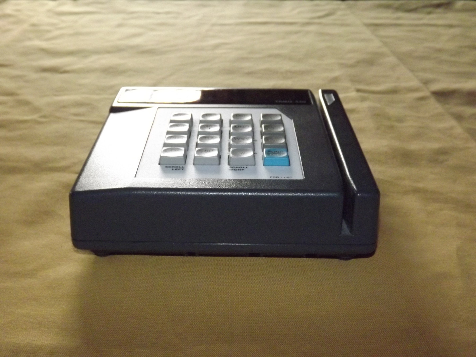 STORE POS POINT OF SALE TRANZ 330 CREDIT CARD TERMINAL MAGNET STRIPE READER