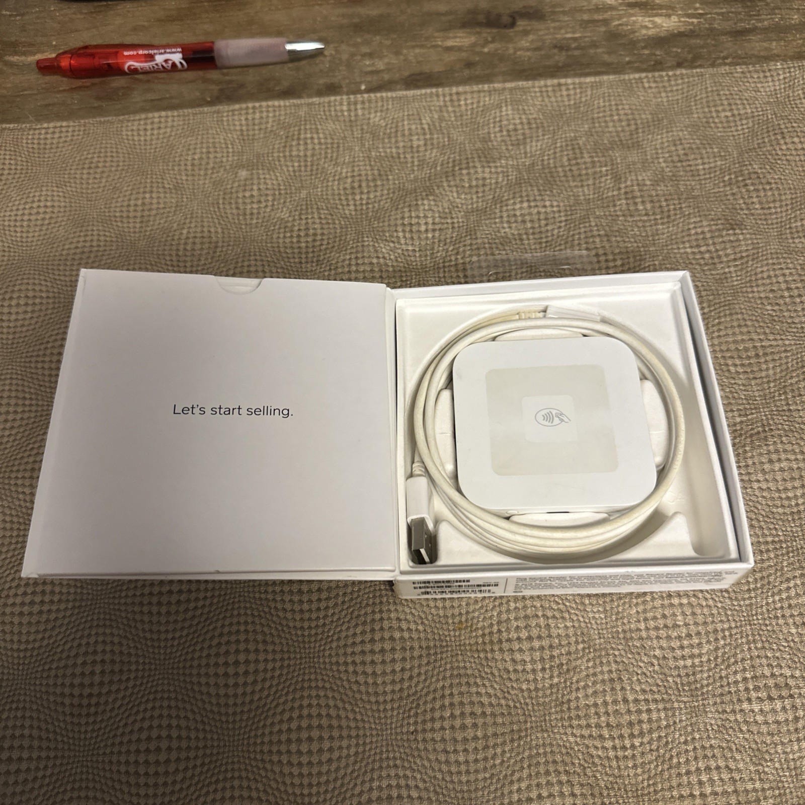 Square Reader 1st Generation Contactless POS Hardware 2AF3K-1SQHQ MODEL S6