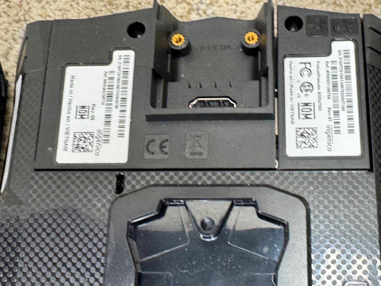 Lot 3 – INGENICO LANE/7000 LAN700/USBRD01A Untested / For parts / Repair – Read