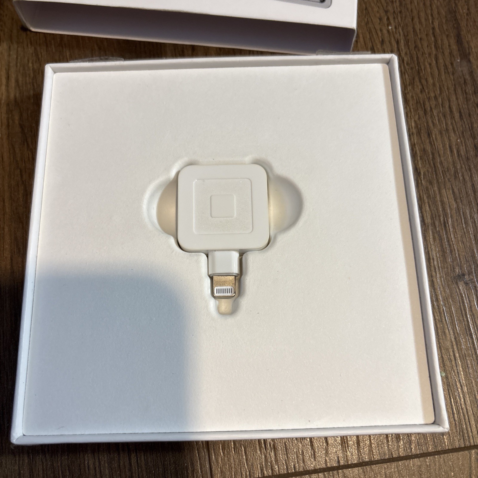 Square A-SKU-0523 Reader for Magstripe Lightning Connector iPhone Untested