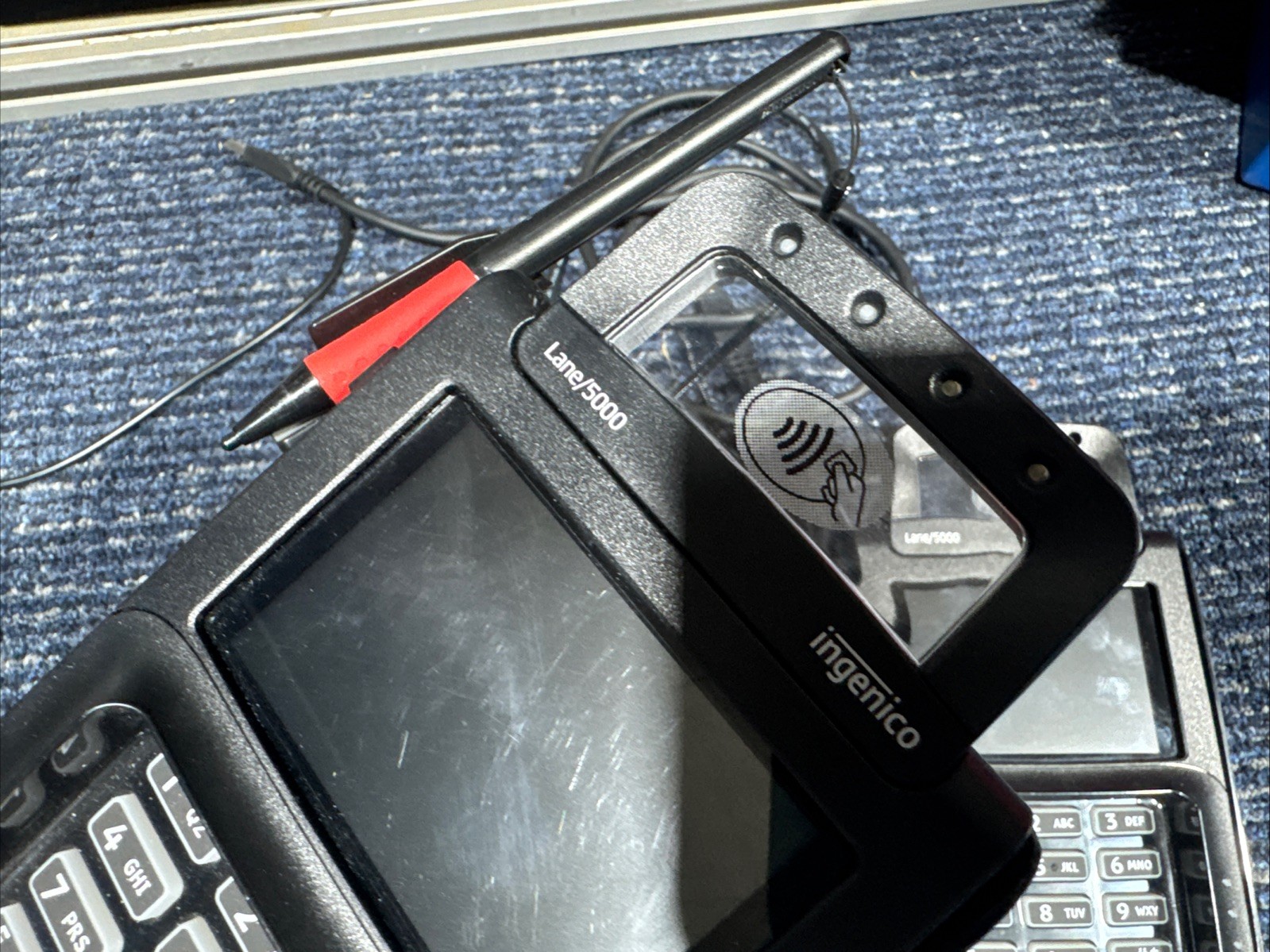 2 Ingenico Lane/5000 Credit Card Payment Terminal &Stylus w/USB. Nó Adapter.