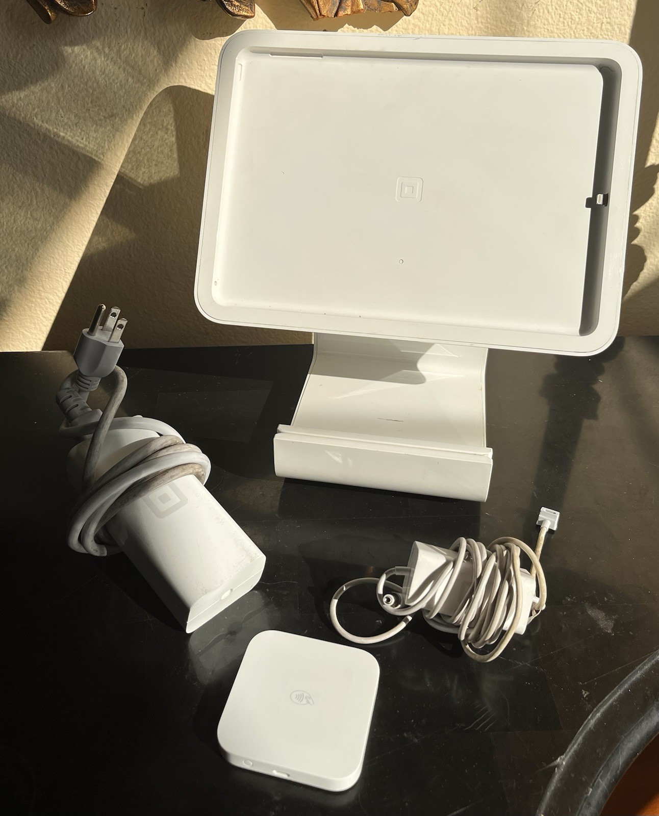 Square POS Stand Credit Card Processing White Model S025 Card Reader + Cables