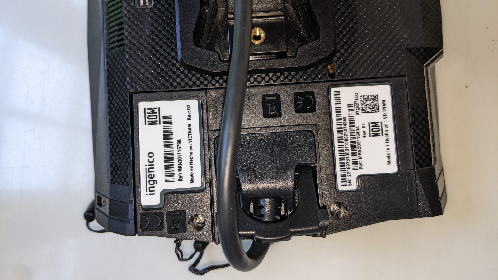 2 Ingenico Lane 7000 Payment Terminals, pre owned in good working cond!