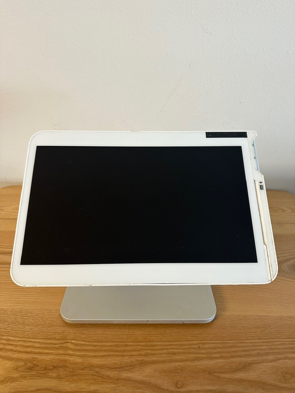 Clover POS System Bundle C500 + (P550 + Receipt Printer) + Cash Drawer (No Key)