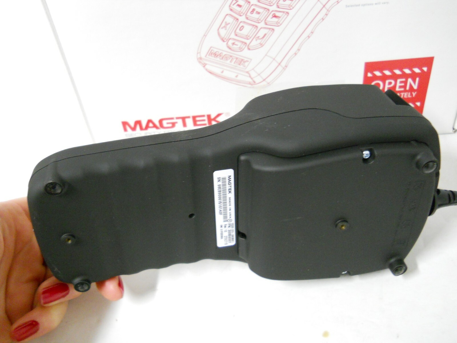 MagTek Dynapro 30056001 Payment Terminal Credit Card Reader Pin Pad EMV RFID